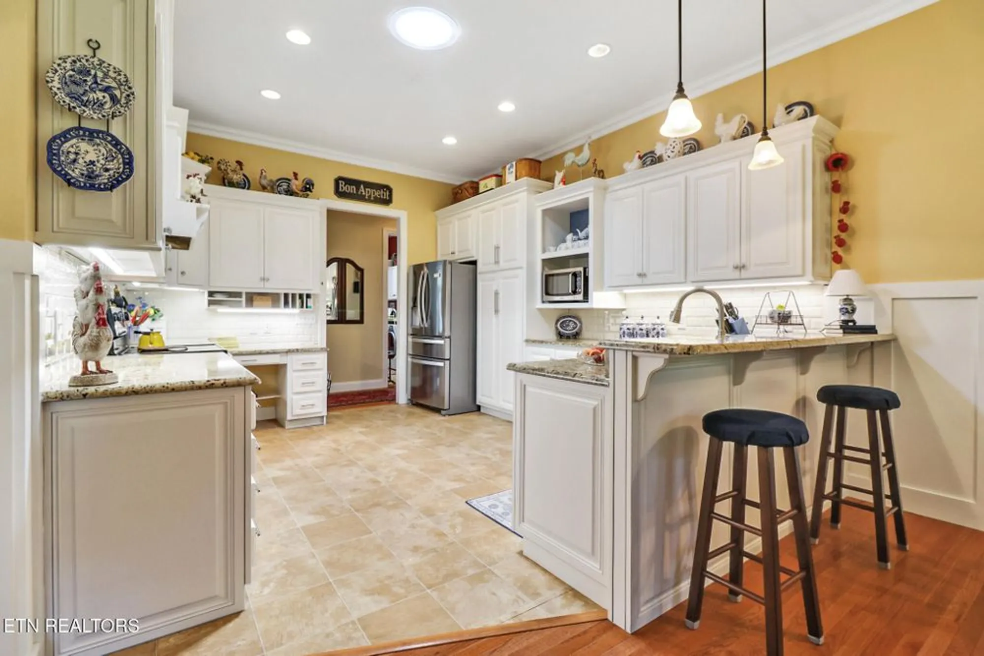 Property Slideshow image 12 of 47 | 237 forest hill dr, Crossville, TN, 38558