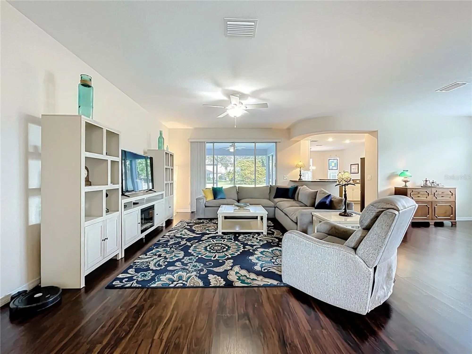 Property Slideshow image 8 of 69 | 26812 augusta springs cir, Leesburg, FL, 34748