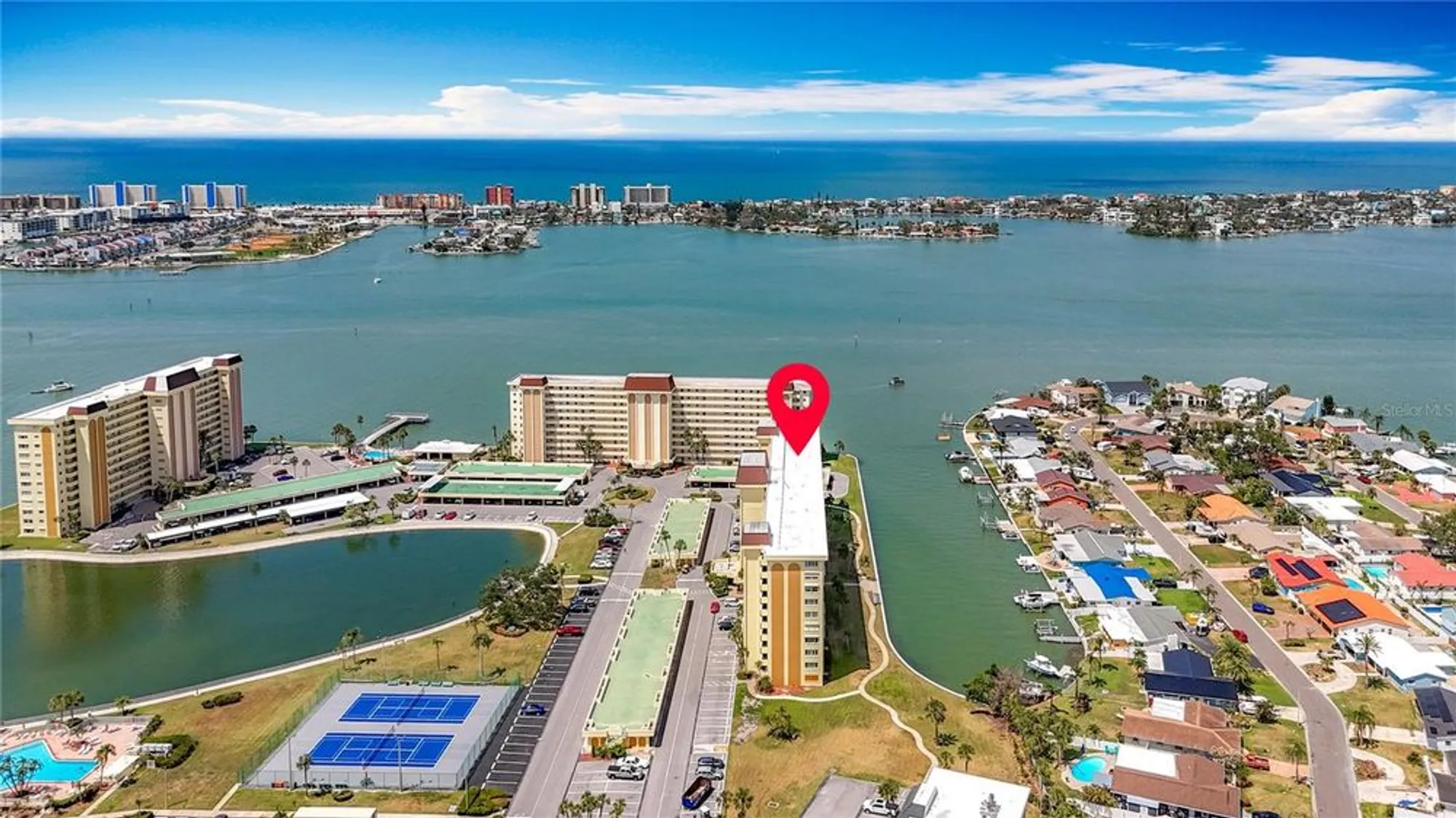 Property Slideshow image 49 of 61 | 4725 cove cir apt 908, St Petersburg, FL, 33708