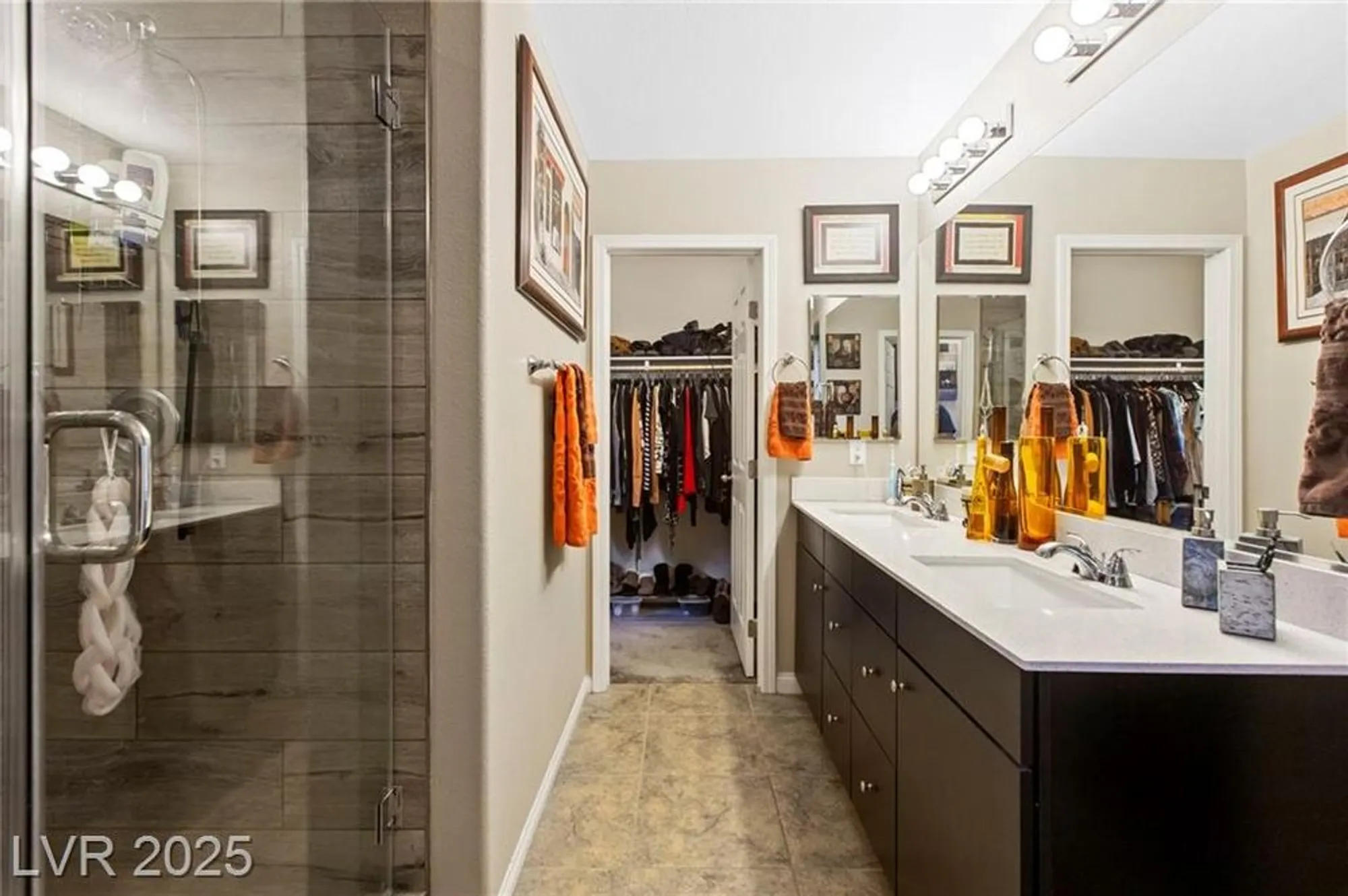 Property Slideshow image 22 of 42 | 44 moon hill dr, Henderson, NV, 89011