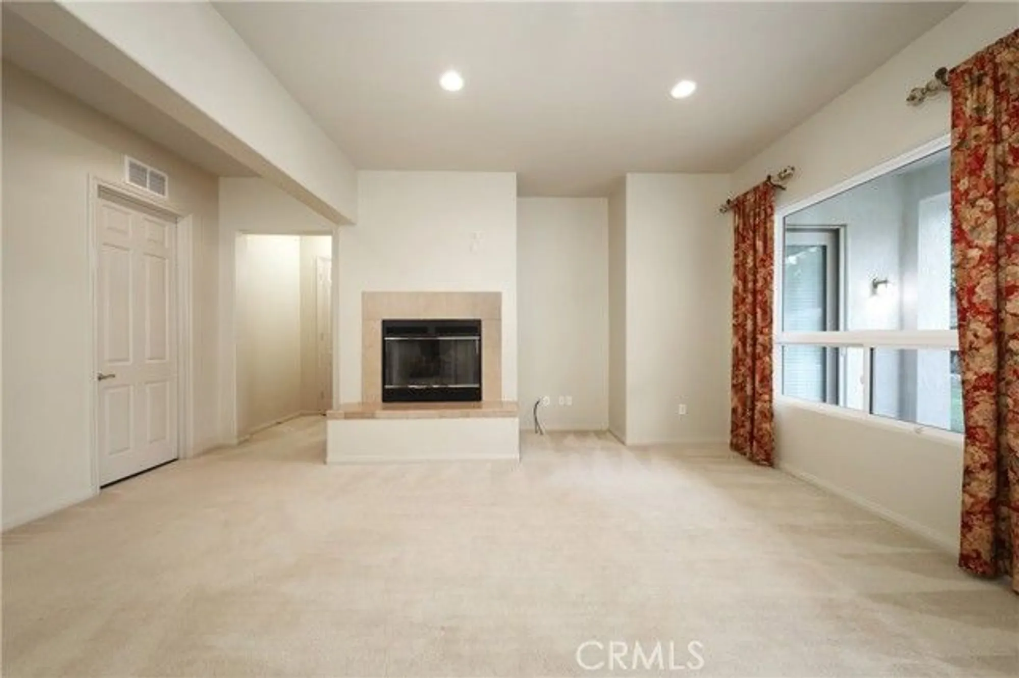 Property Slideshow image 12 of 34 | 10014 brigadoon rose st, Bakersfield, CA, 93311