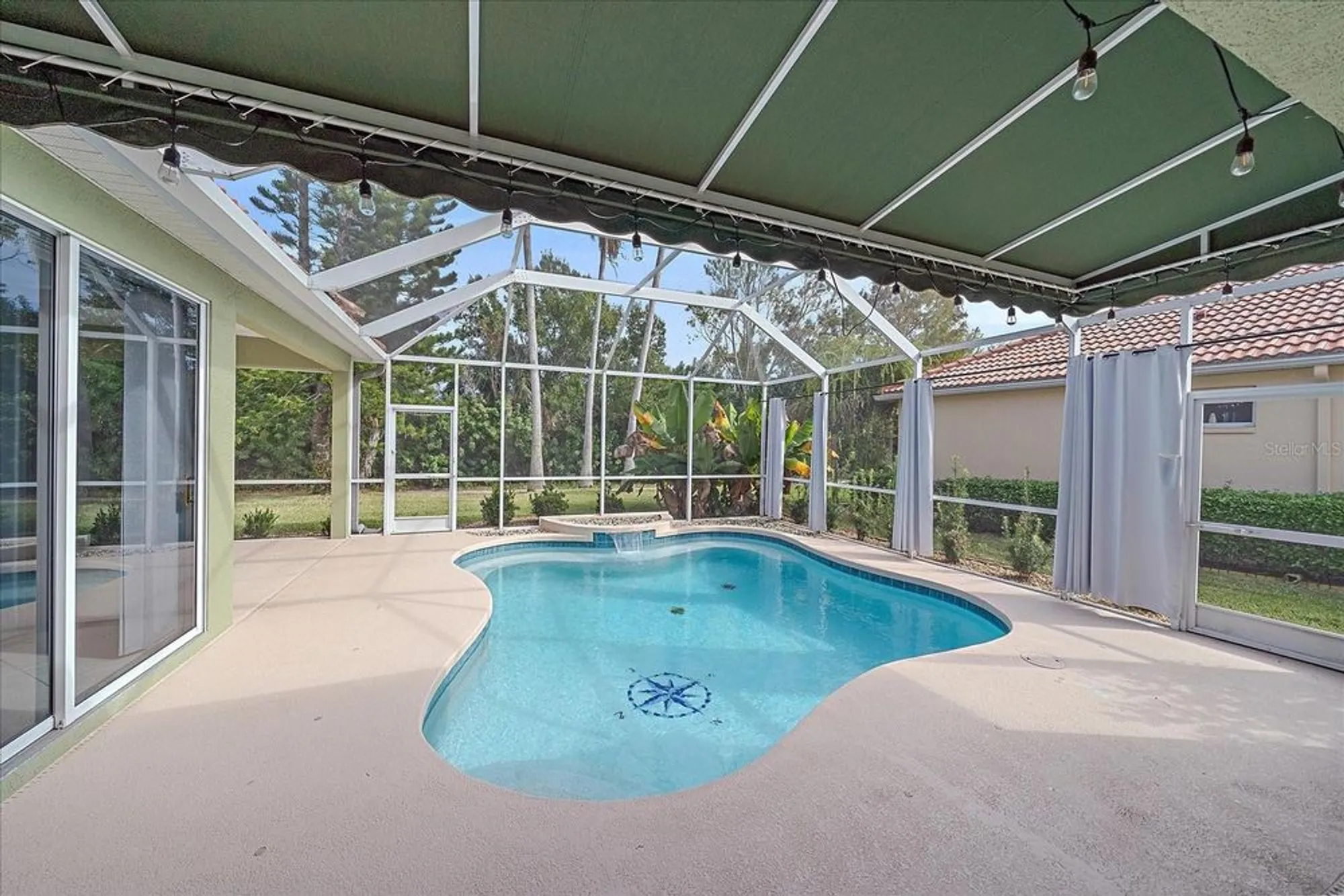 Property Slideshow image 30 of 43 | 6619 pinefeather ct, Bradenton, FL, 34203