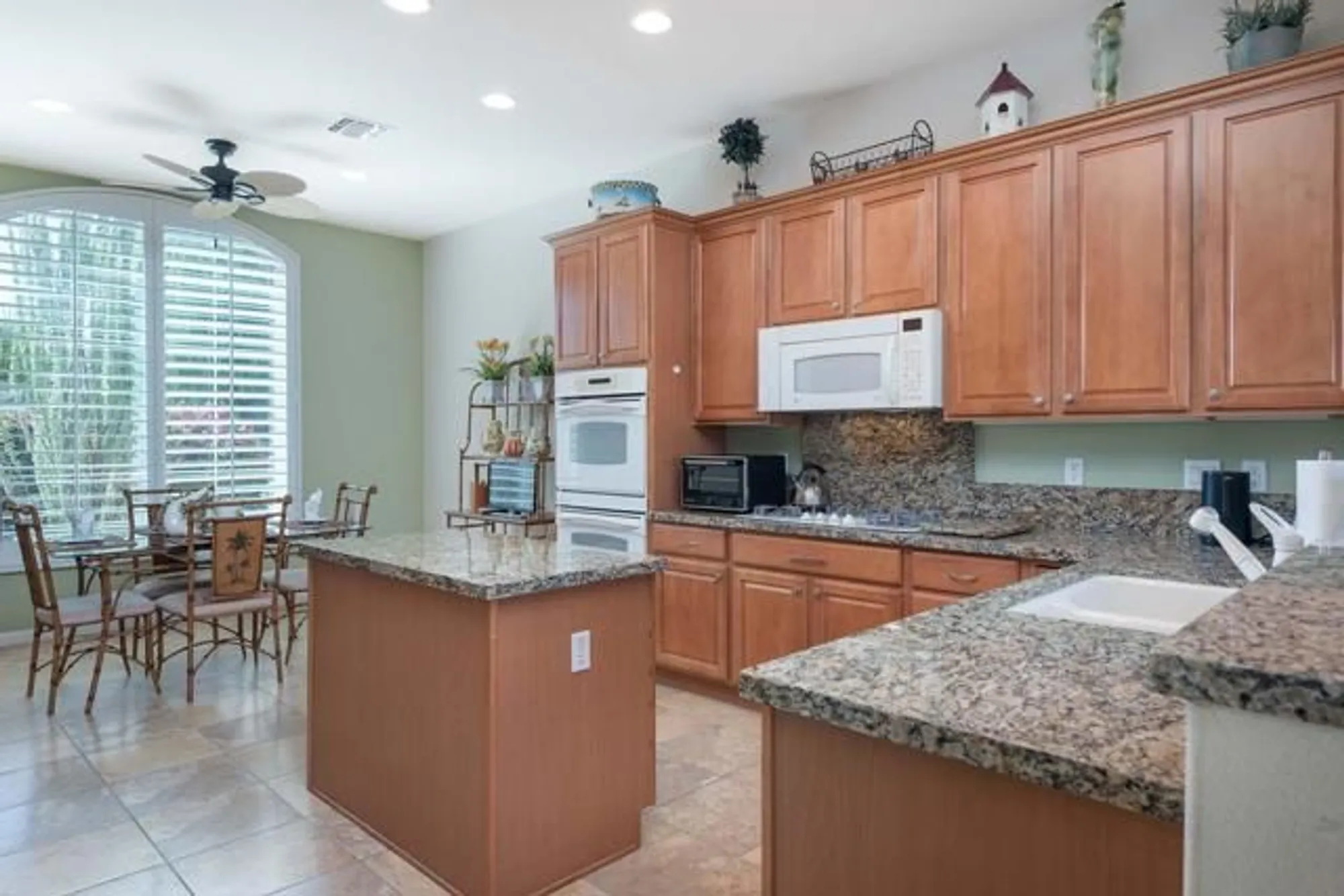 Property Slideshow image 4 of 36 | 80608 avenida santa carmen, Indio, CA, 92203