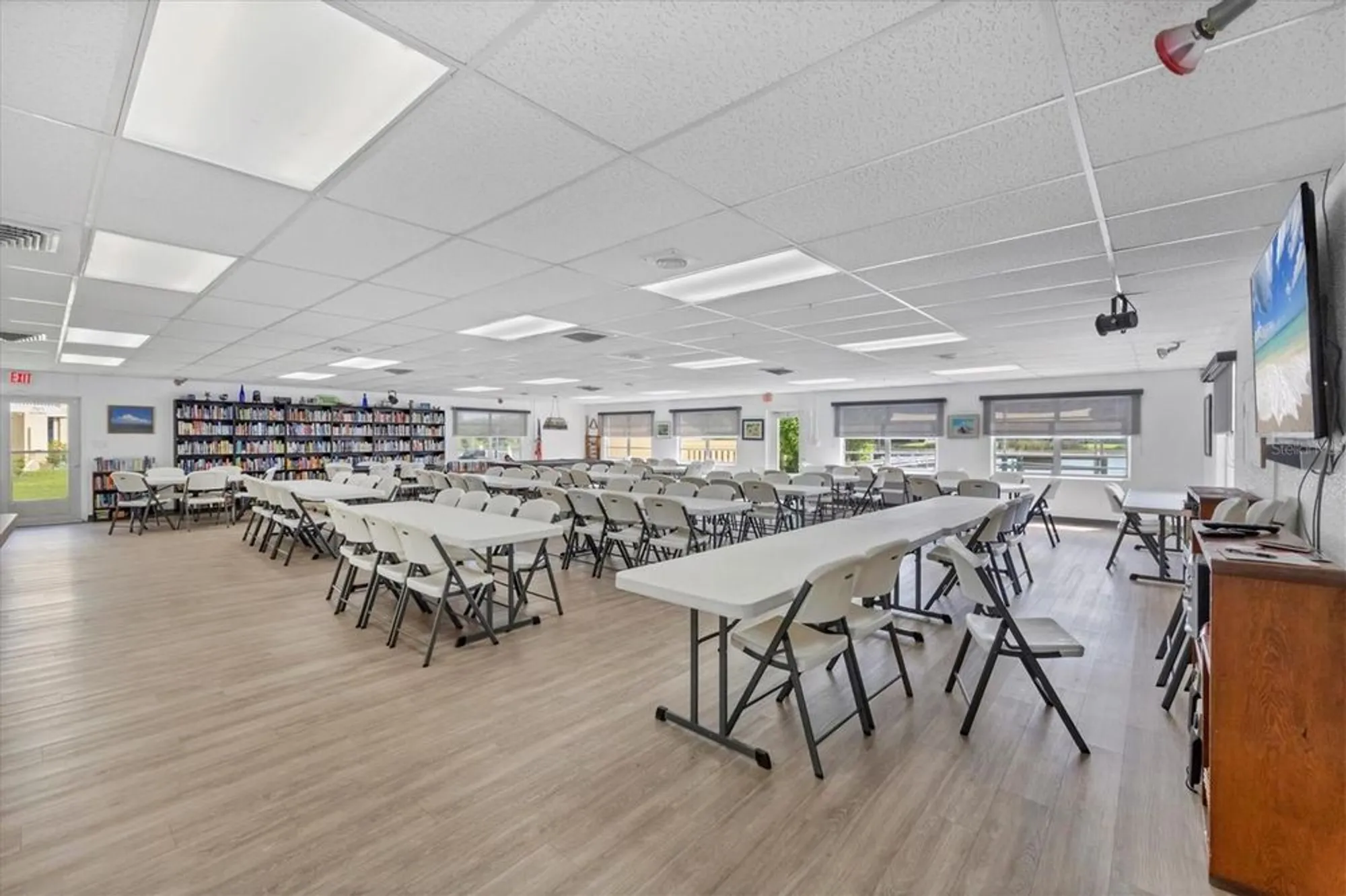 Property Slideshow image 38 of 58 | 3521 lake bayshore dr # 101 j, Bradenton, FL, 34205