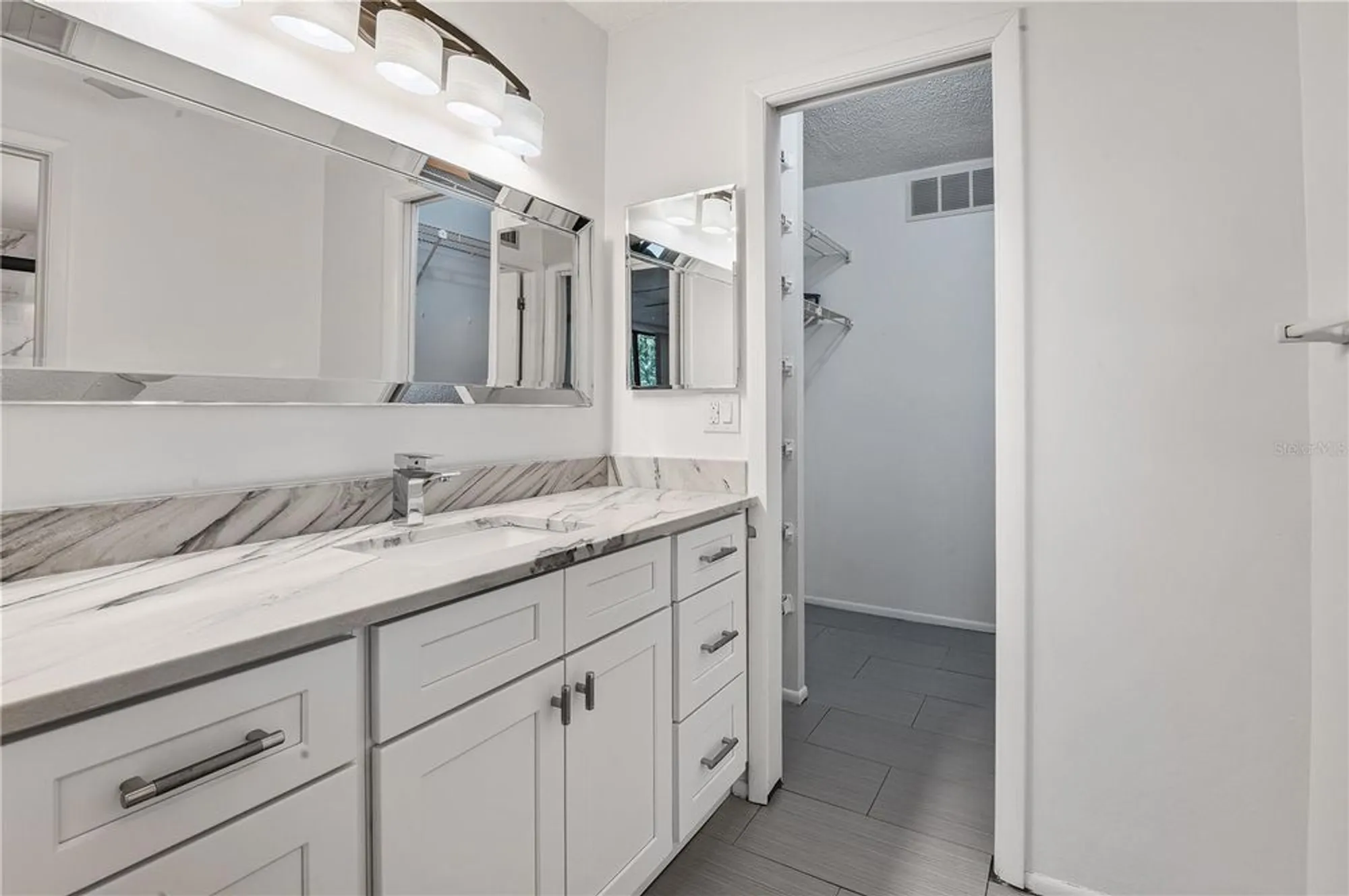 Property Slideshow image 12 of 23 | 14130 rosemary ln apt 4313, Largo, FL, 33774