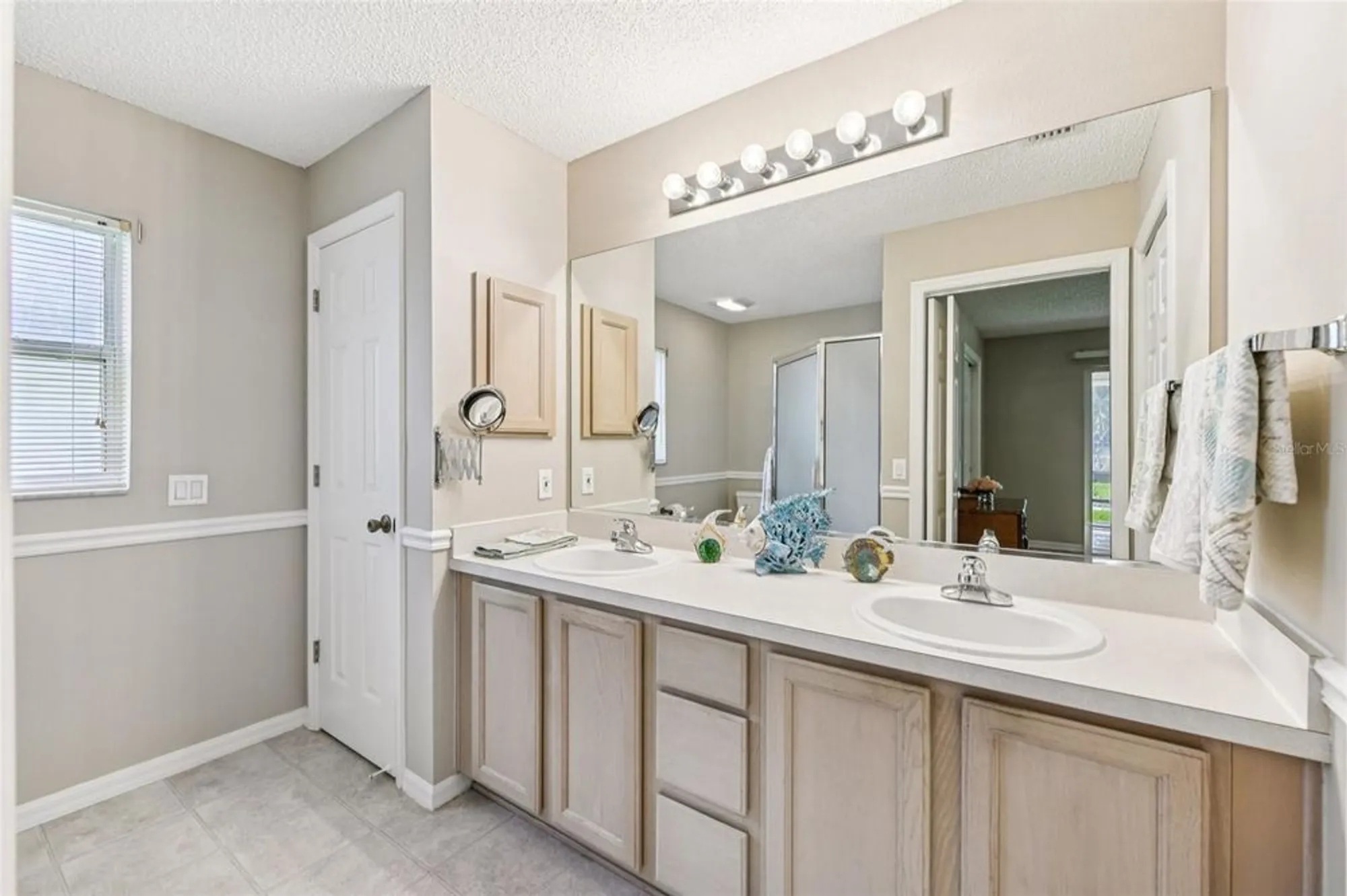 Property Slideshow image 30 of 53 | 516 loma paseo dr, The Villages, FL, 32159