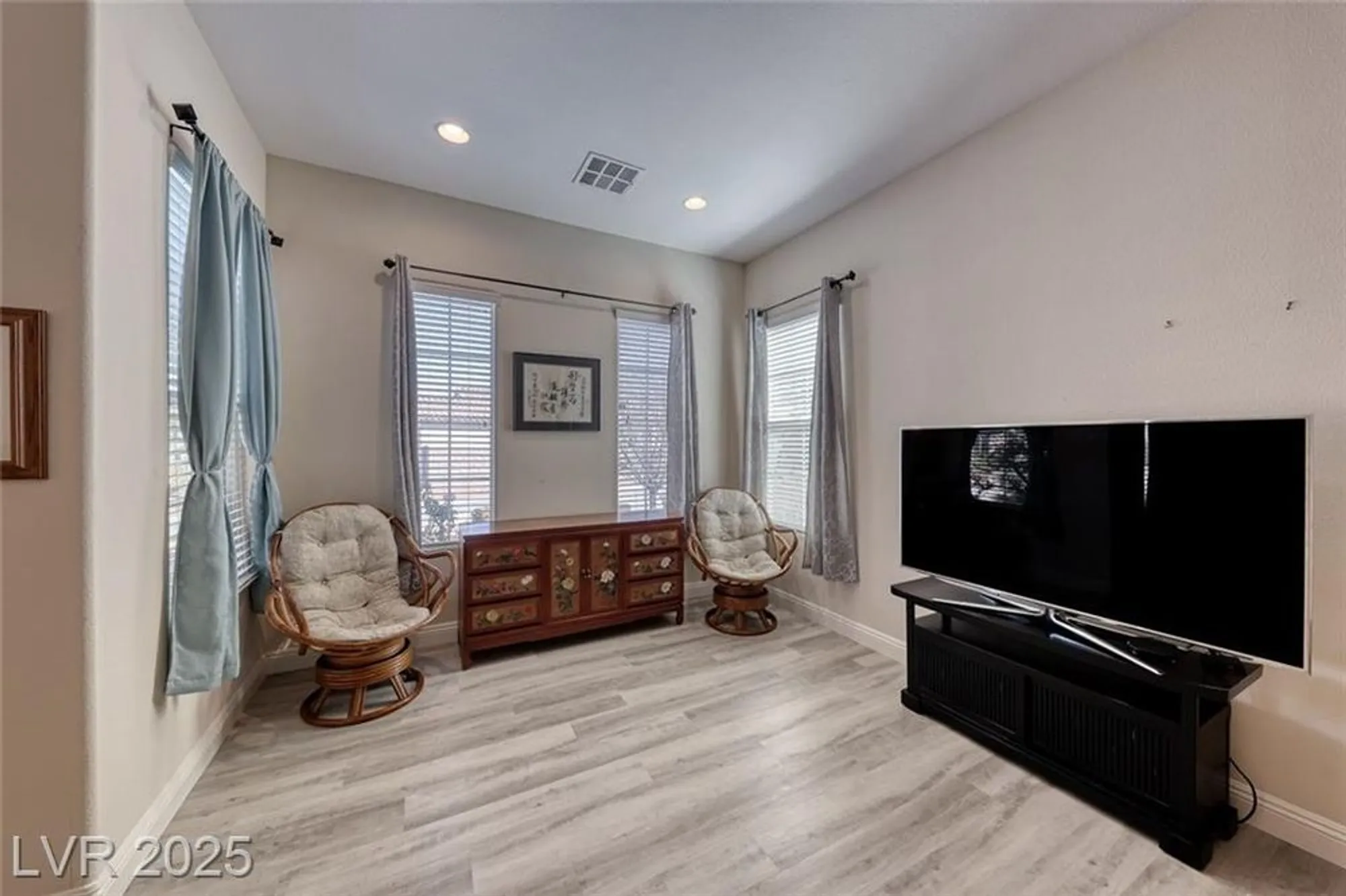 Property Slideshow image 35 of 68 | 2357 wisconsin dells dr, Henderson, NV, 89044