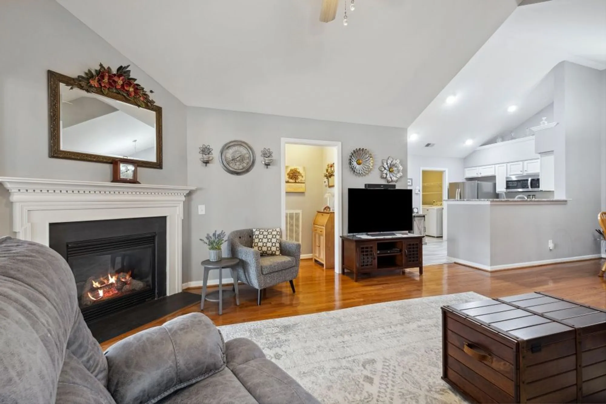 Property Slideshow image 9 of 32 | 825 s browns ln 1501, Gallatin, TN, 37066