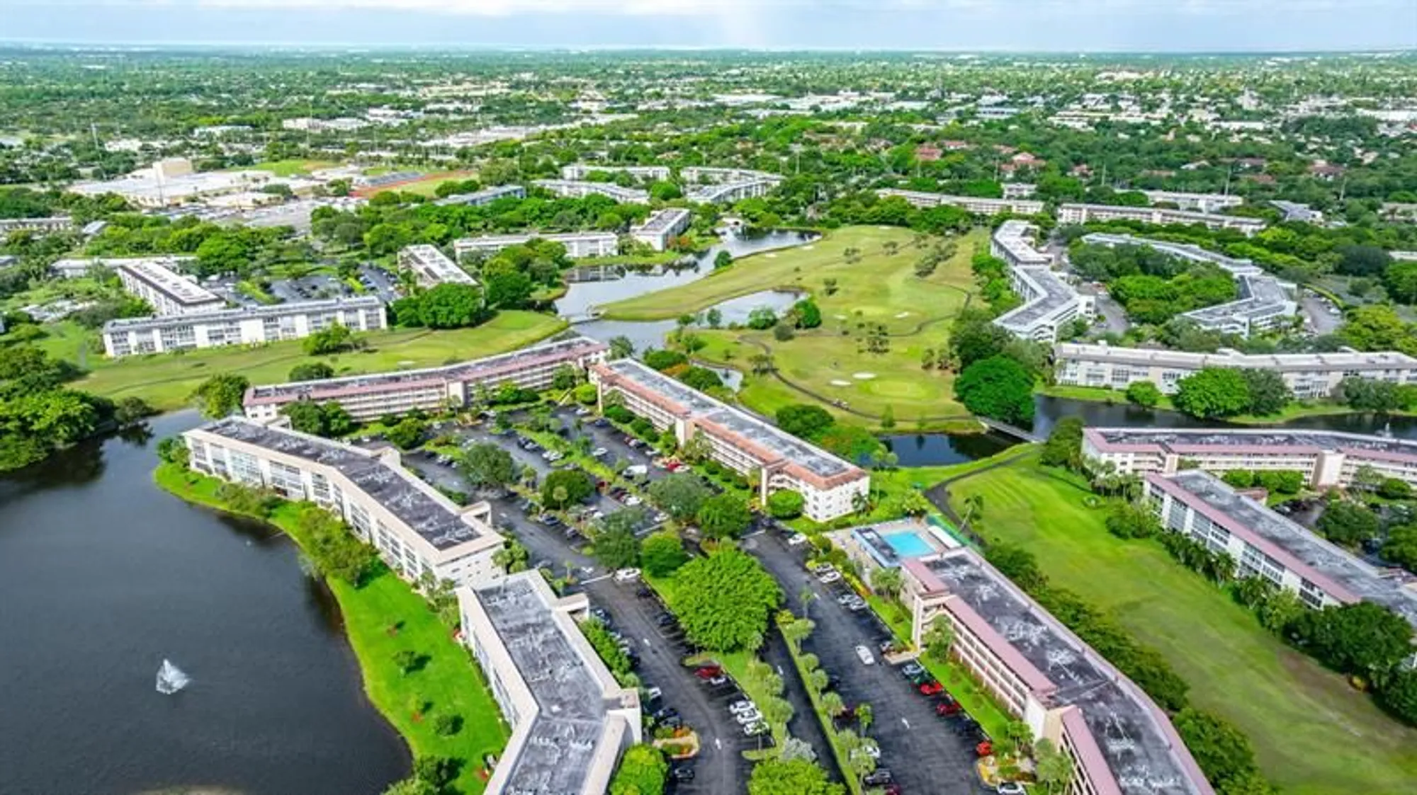 Property Slideshow image 36 of 65 | 3202 portofino pt b2, Coconut Creek, FL, 33066