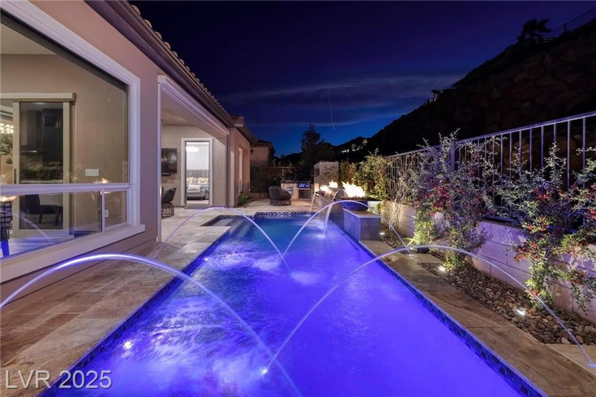 Property Slideshow image 31 of 52 | 33 desert juniper ln, Henderson, NV, 89011
