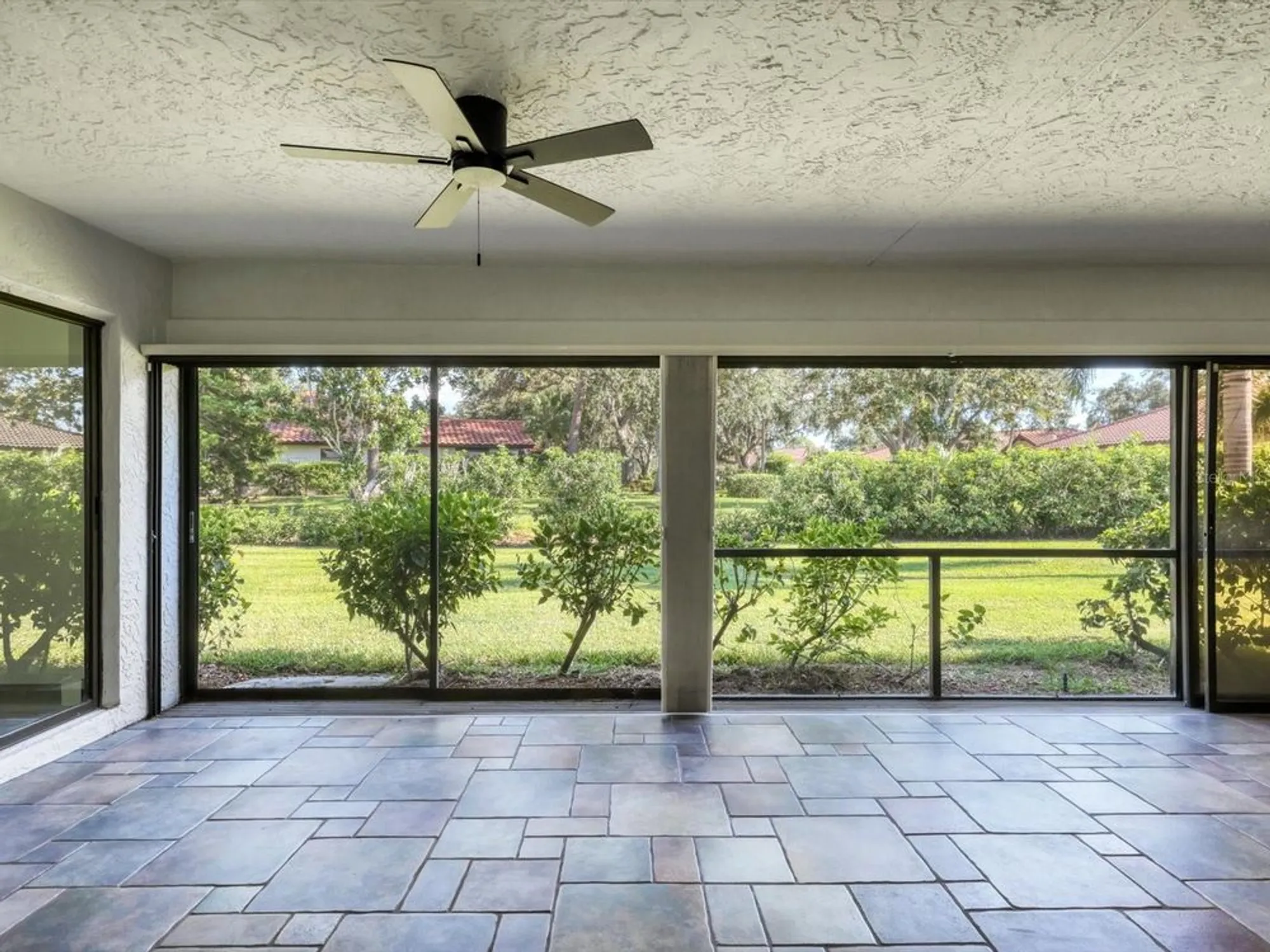 Property Slideshow image 21 of 51 | 7157 fairway bend cir, Sarasota, FL, 34243