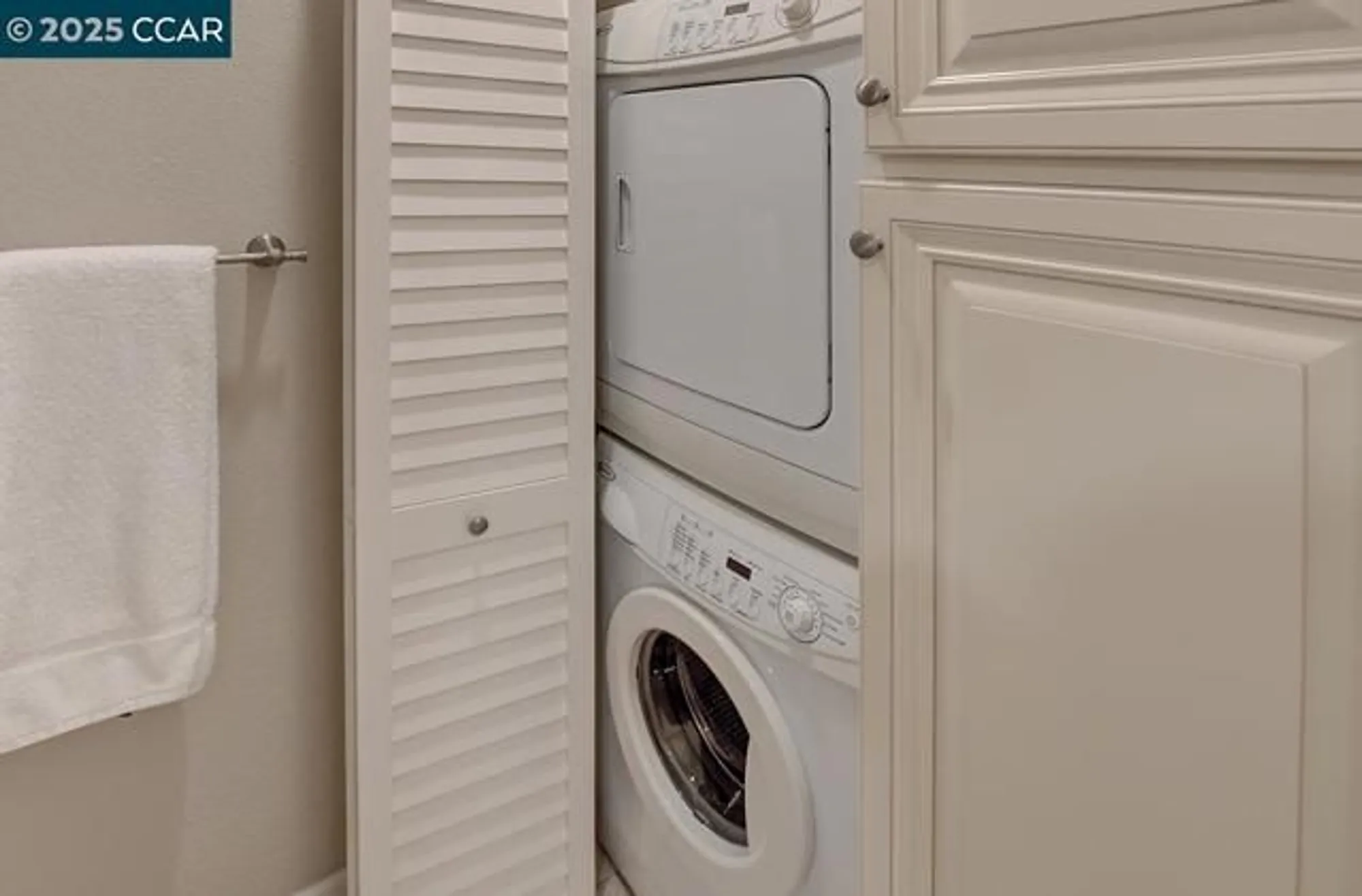 Property Slideshow image 36 of 53 | 1136 rockledge ln apt 6, Walnut Creek, CA, 94595