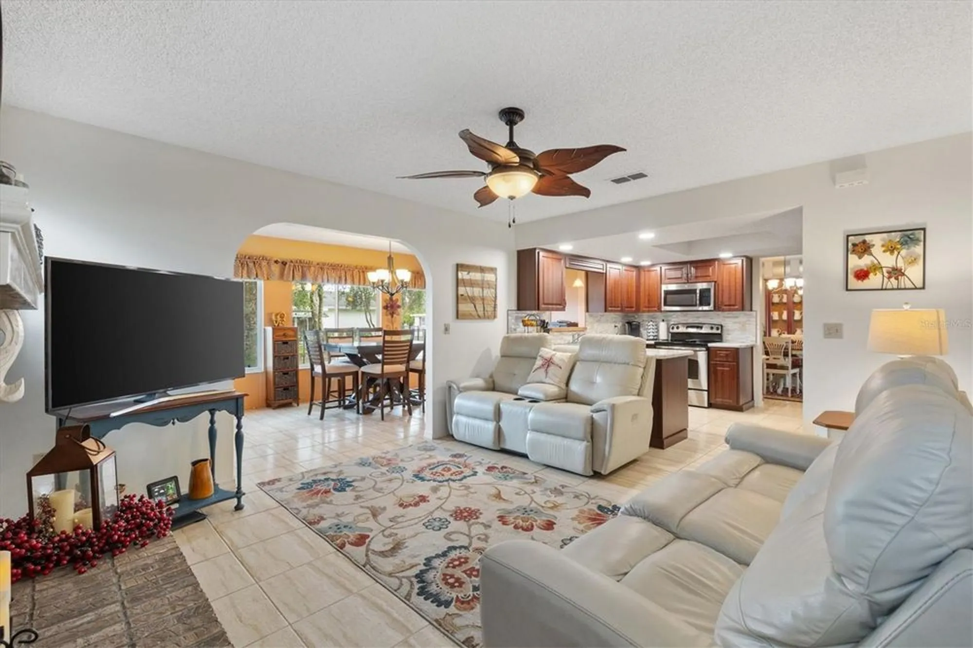 Property Slideshow image 16 of 46 | 10195 se 178th pl, Summerfield, FL, 34491