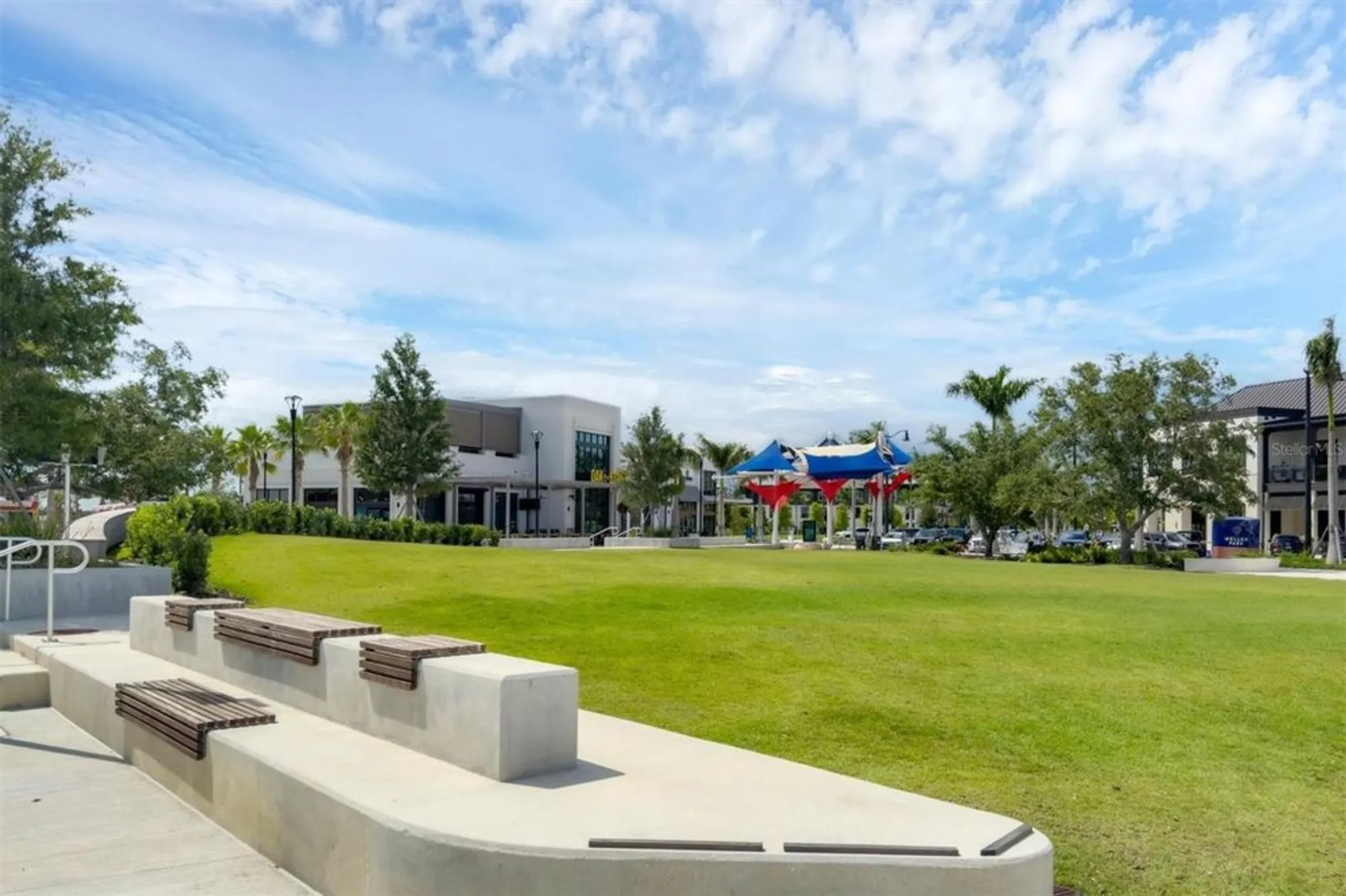 Property Slideshow image 45 of 51 | 119 woodbridge dr unit 102, Venice, FL, 34293