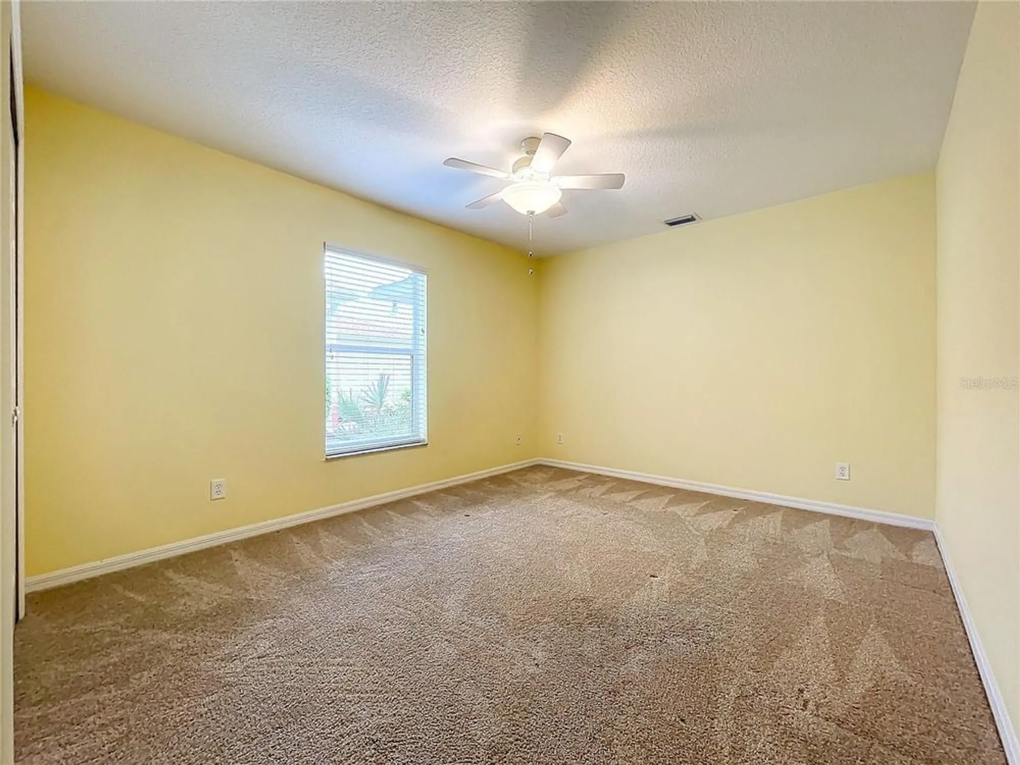 Property Slideshow image 36 of 60 | 5430 sir churchill dr, Leesburg, FL, 34748