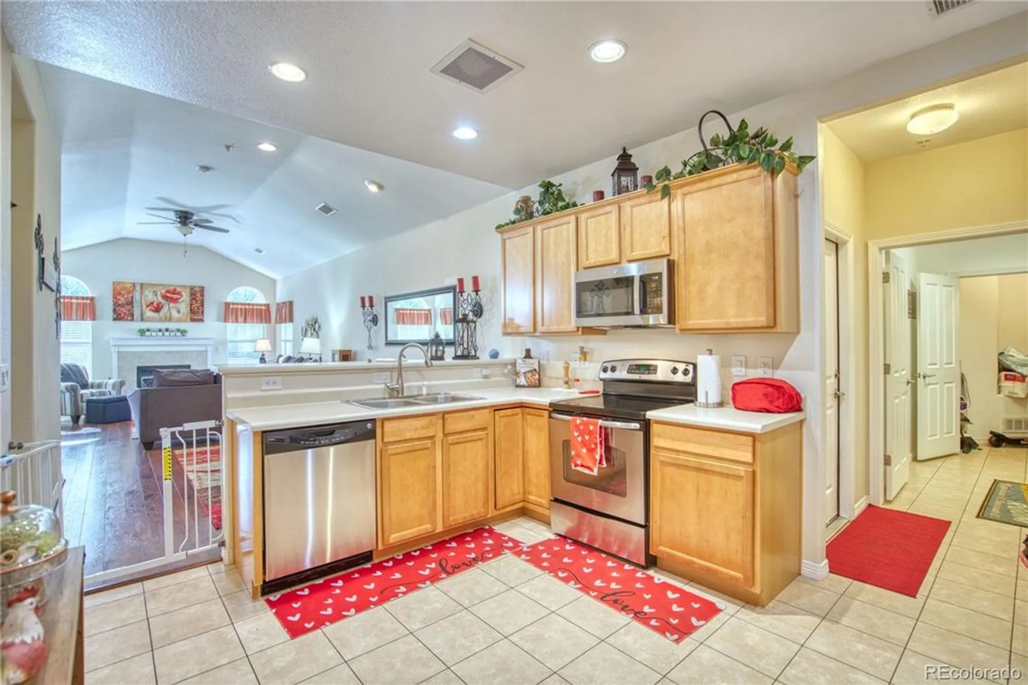 Property Slideshow image 16 of 23 | 19303 e asbury dr a, Aurora, CO, 80013