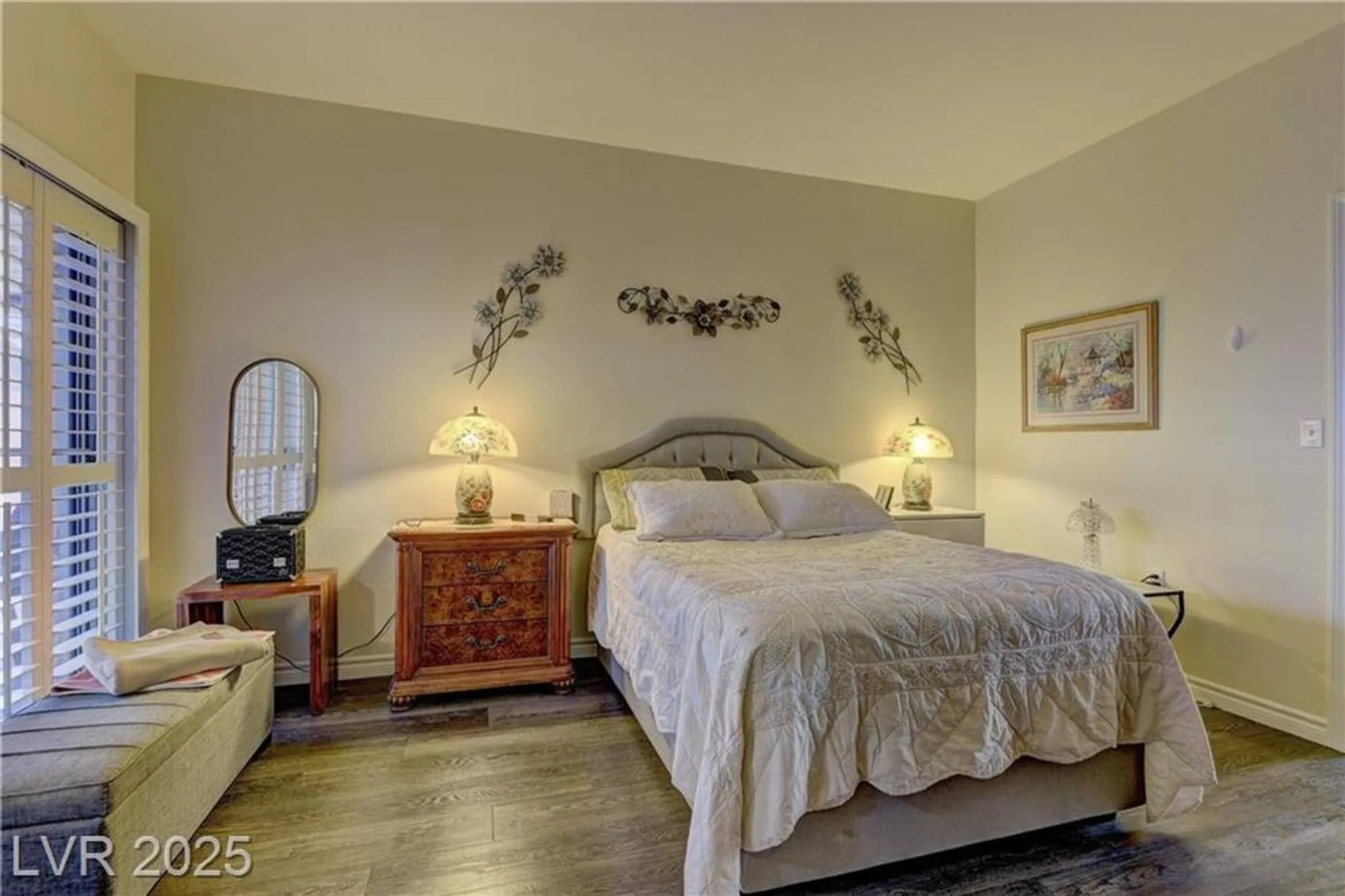Property Slideshow image 15 of 25 | 468 fallwood ln, Las Vegas, NV, 89107