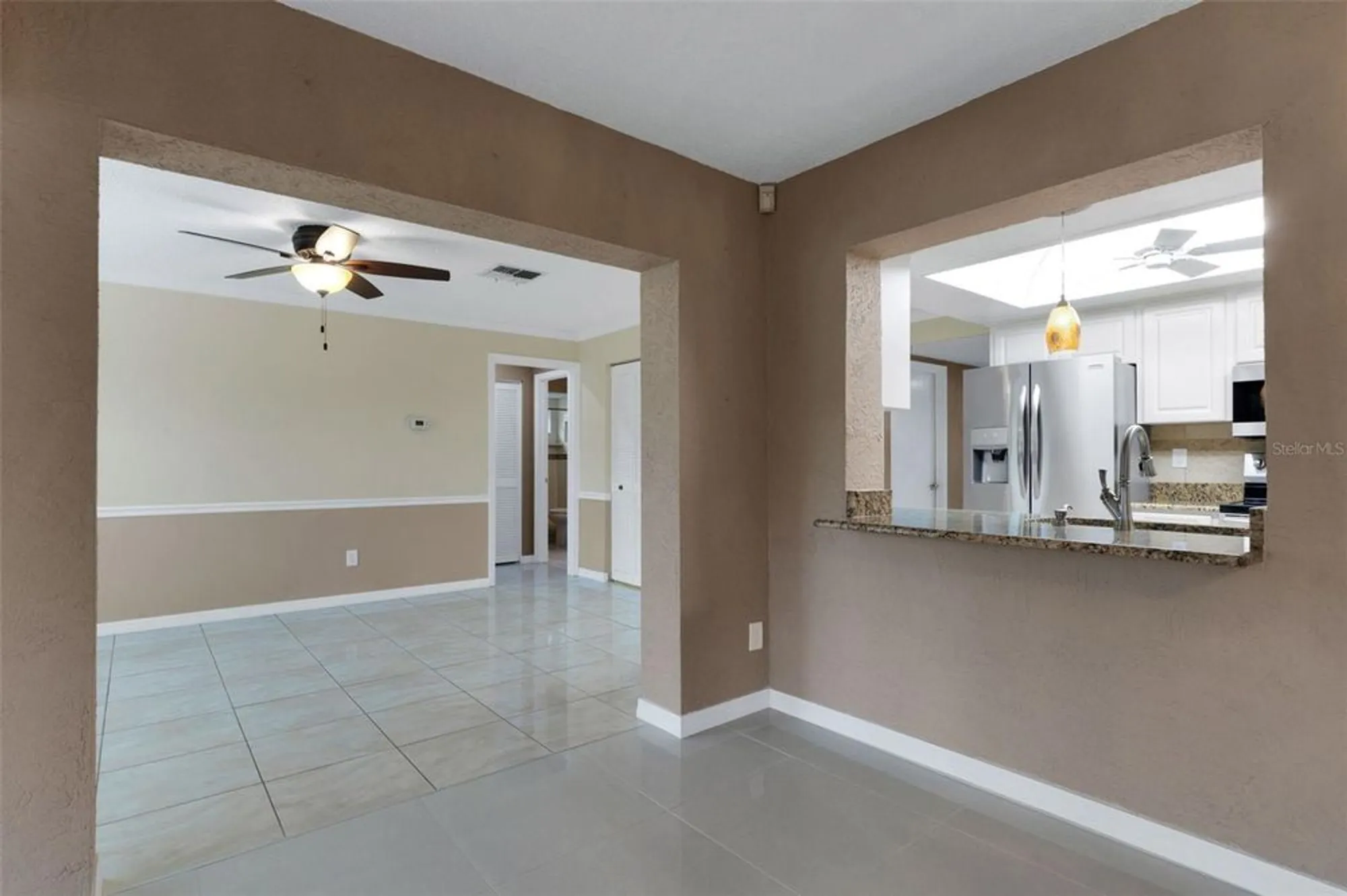 Property Slideshow image 11 of 90 | 3098 e dorchester dr, Palm Harbor, FL, 34684
