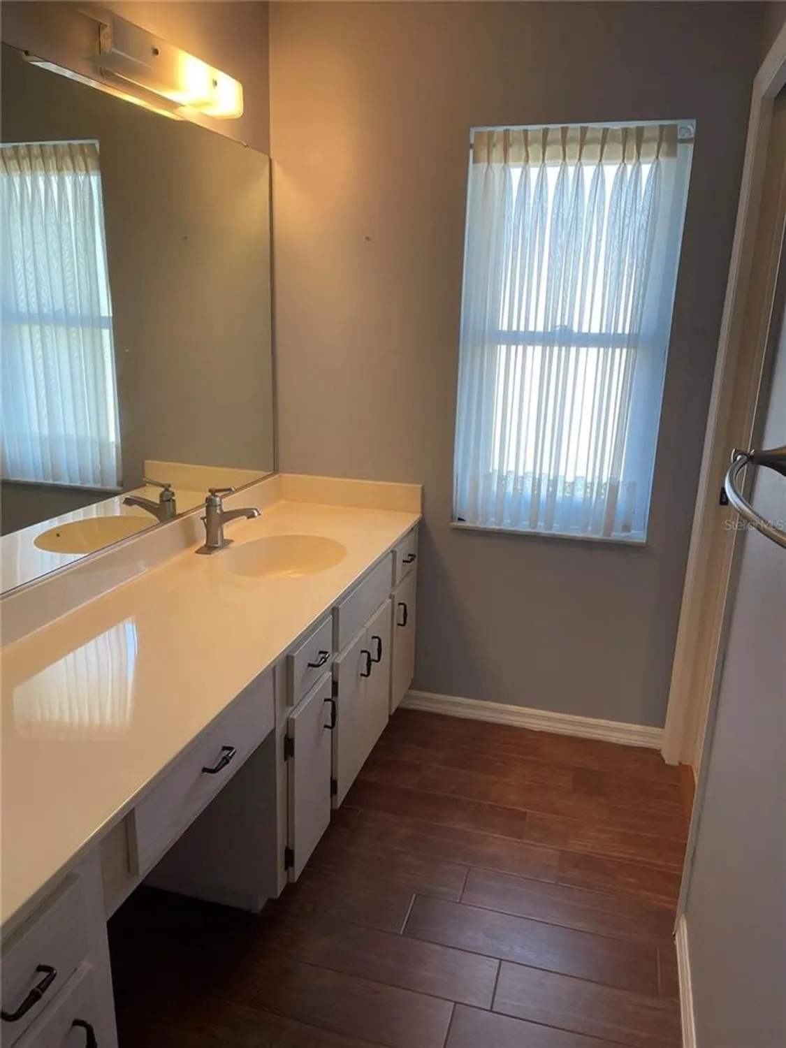 Property Slideshow image 13 of 22 | 420 s brockfield dr, Sun City Center, FL, 33573