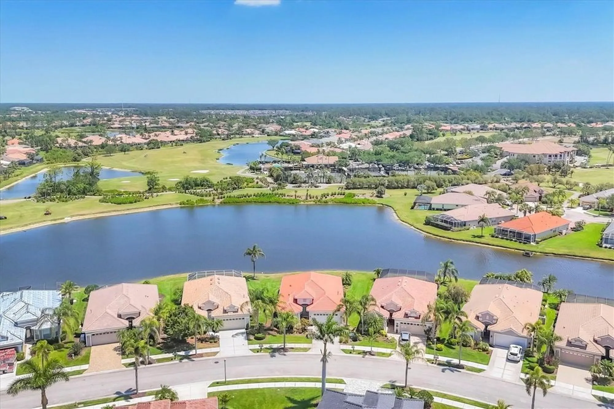 Property Slideshow image 3 of 66 | 4427 blue heron cir, North Port, FL, 34287