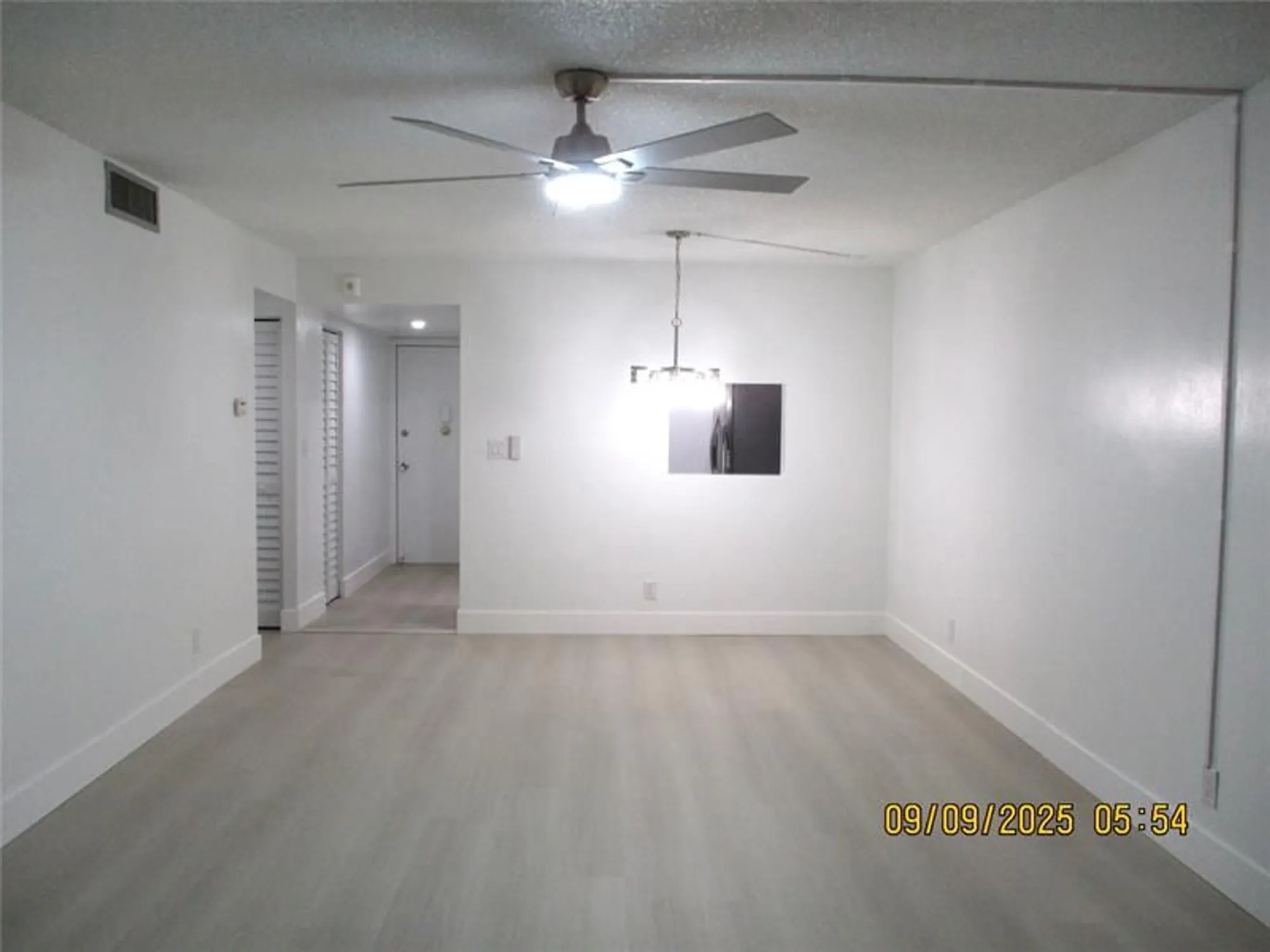 Property Slideshow image 11 of 29 | 7850 w mcnab rd 204, Tamarac, FL, 33321