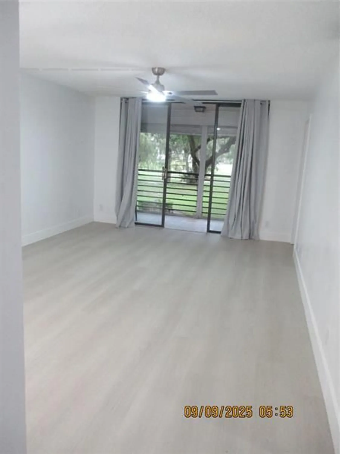 Property Slideshow image 9 of 29 | 7850 w mcnab rd 204, Tamarac, FL, 33321