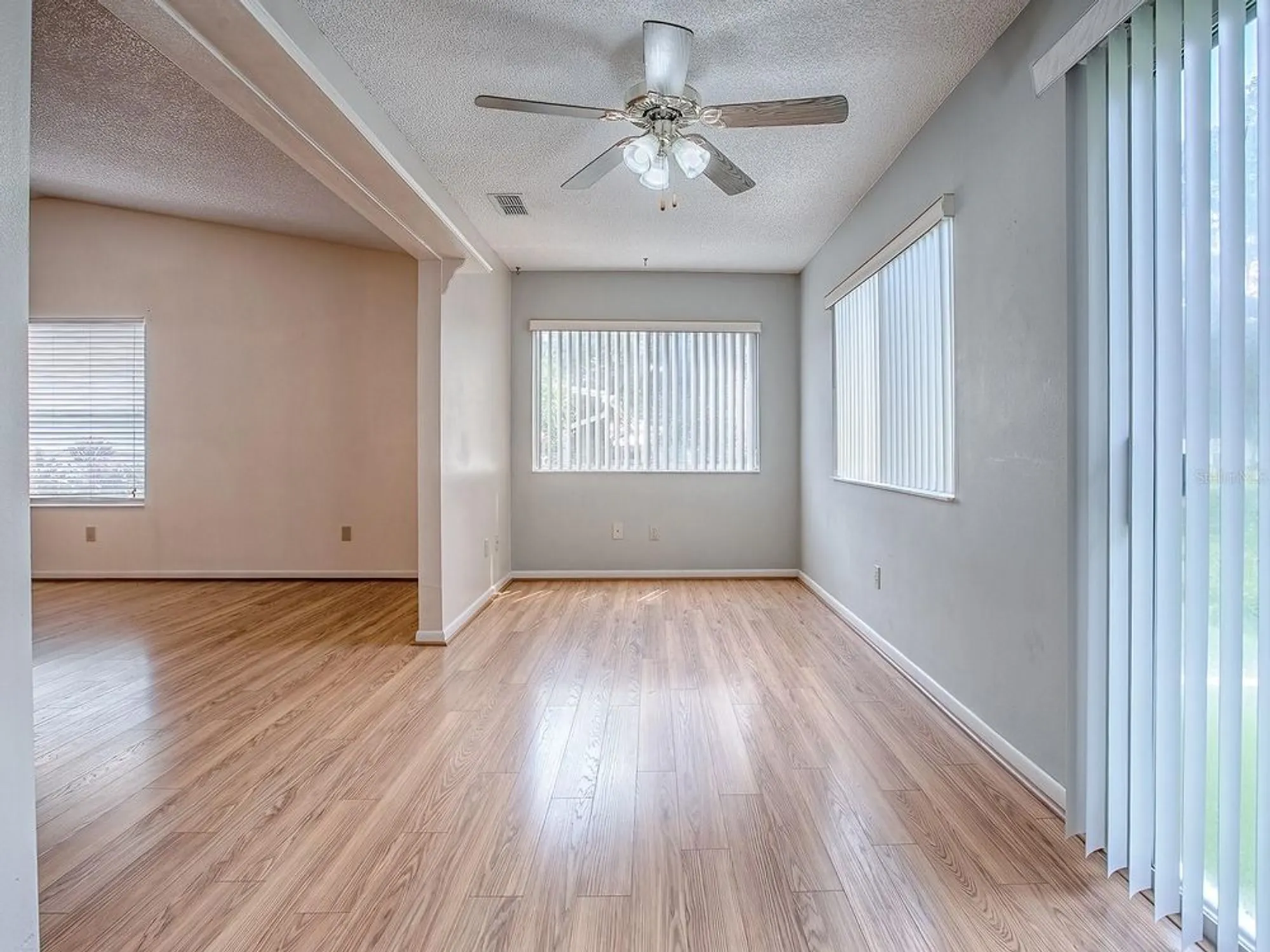 Property Slideshow image 15 of 43 | 642 glen oaks dr, Leesburg, FL, 34748