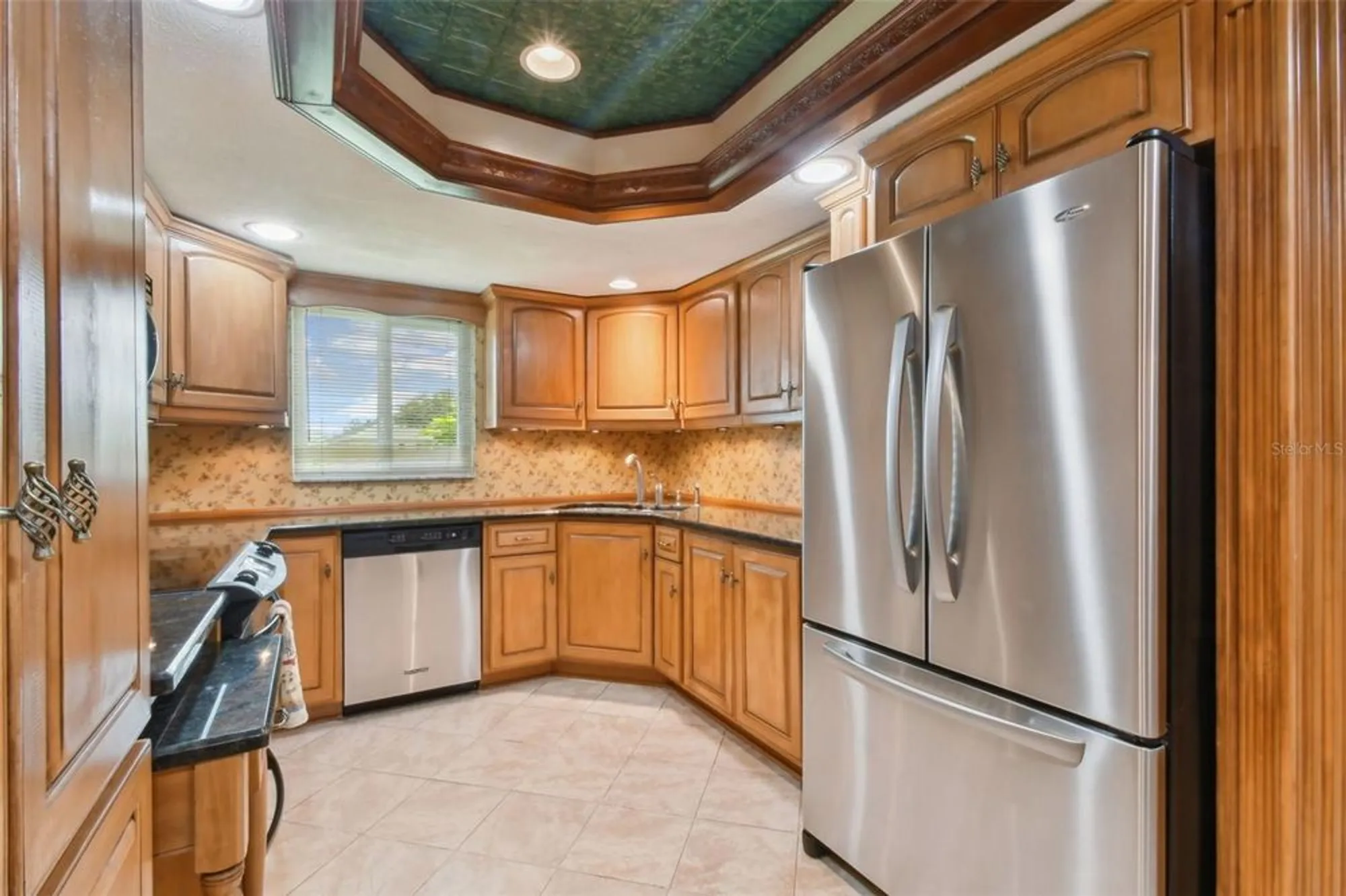 Property Slideshow image 8 of 28 | 912 e del webb blvd, Sun City Center, FL, 33573