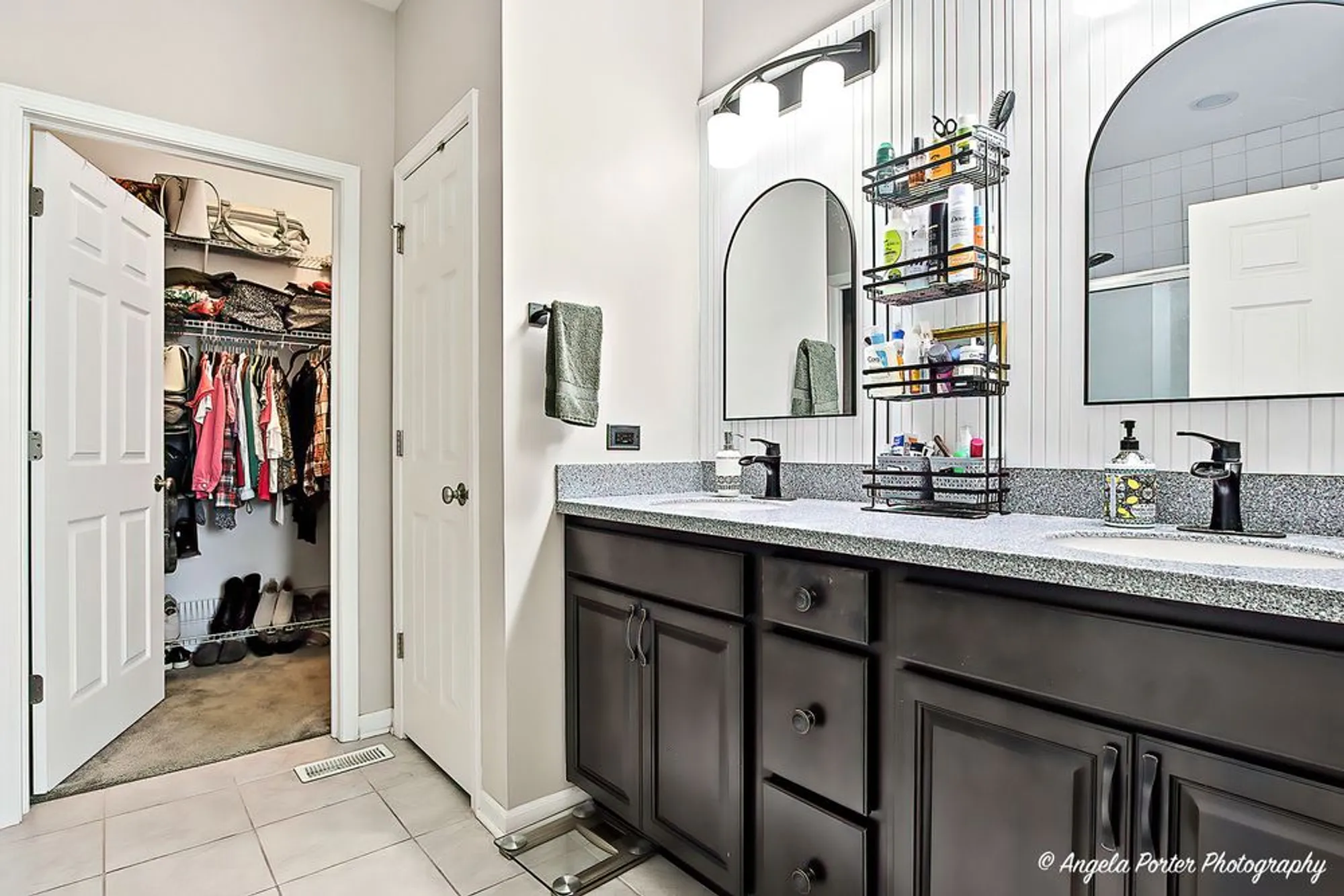 Property Slideshow image 19 of 30 | 1817 alta dr, Volo, IL, 60020