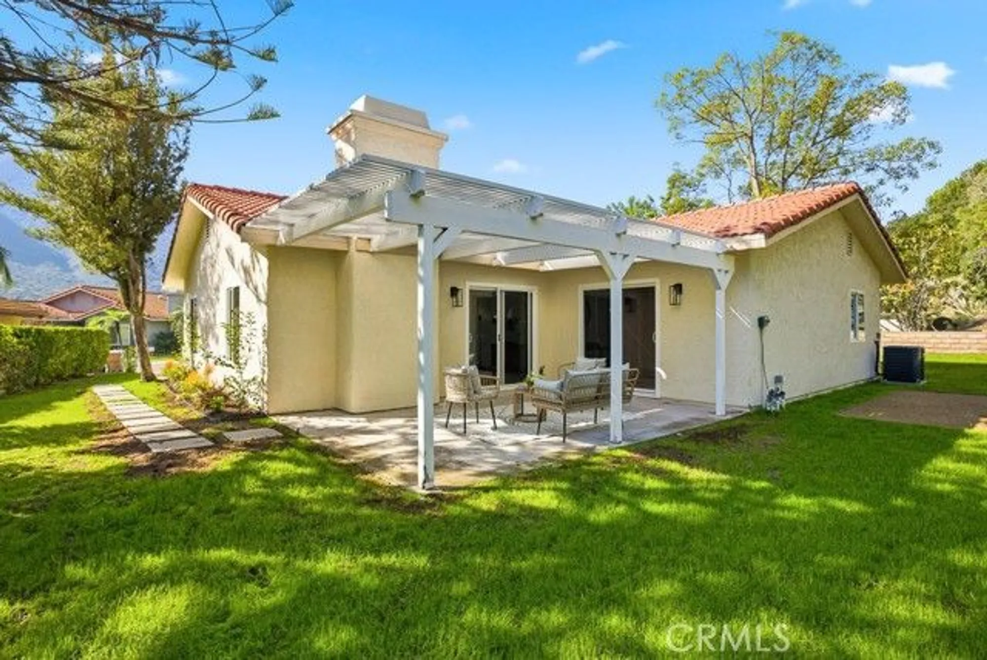 Property Slideshow image 40 of 52 | 1069 belleza st, Camarillo, CA, 93012