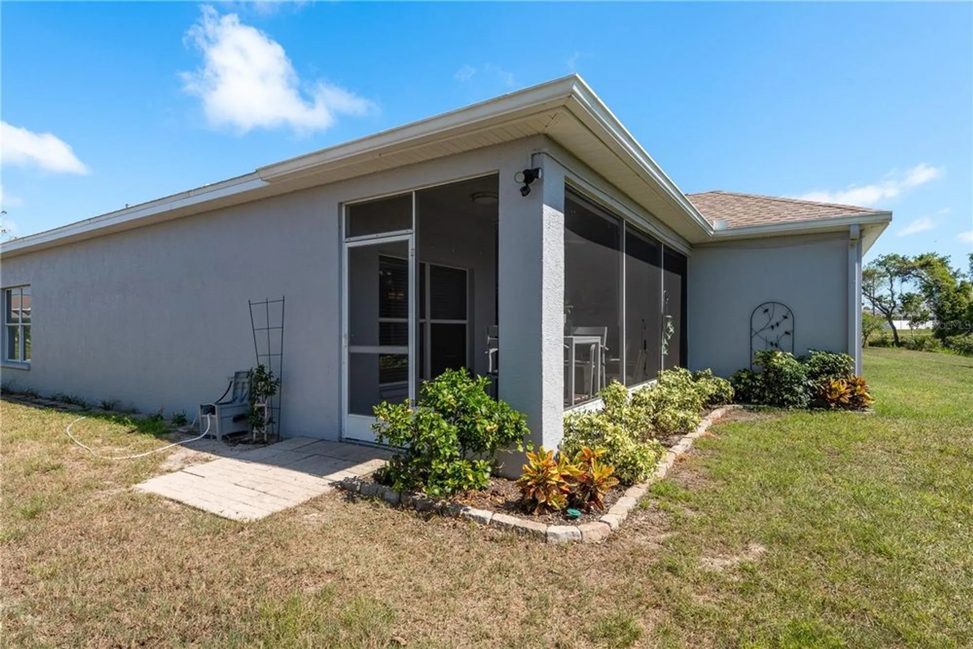 Property Slideshow image 74 of 90 | 2747 wood pointe dr, Holiday, FL, 34691