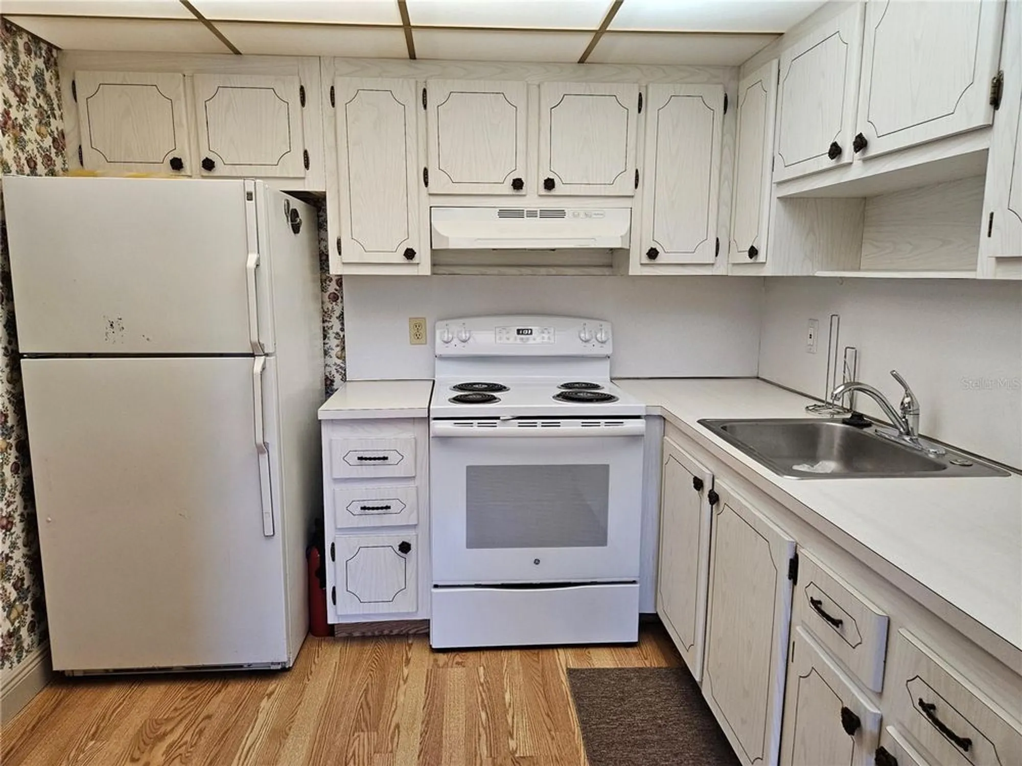 Property Slideshow image 15 of 27 | 1811 bedford ln apt 163, Sun City Center, FL, 33573