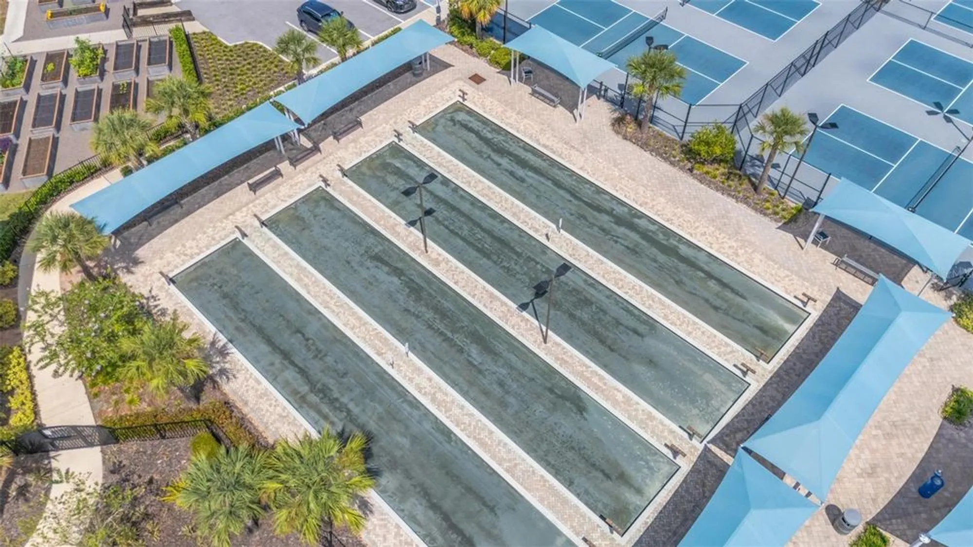 Property Slideshow image 58 of 70 | 19494 sea glass cir, Land O Lakes, FL, 34638