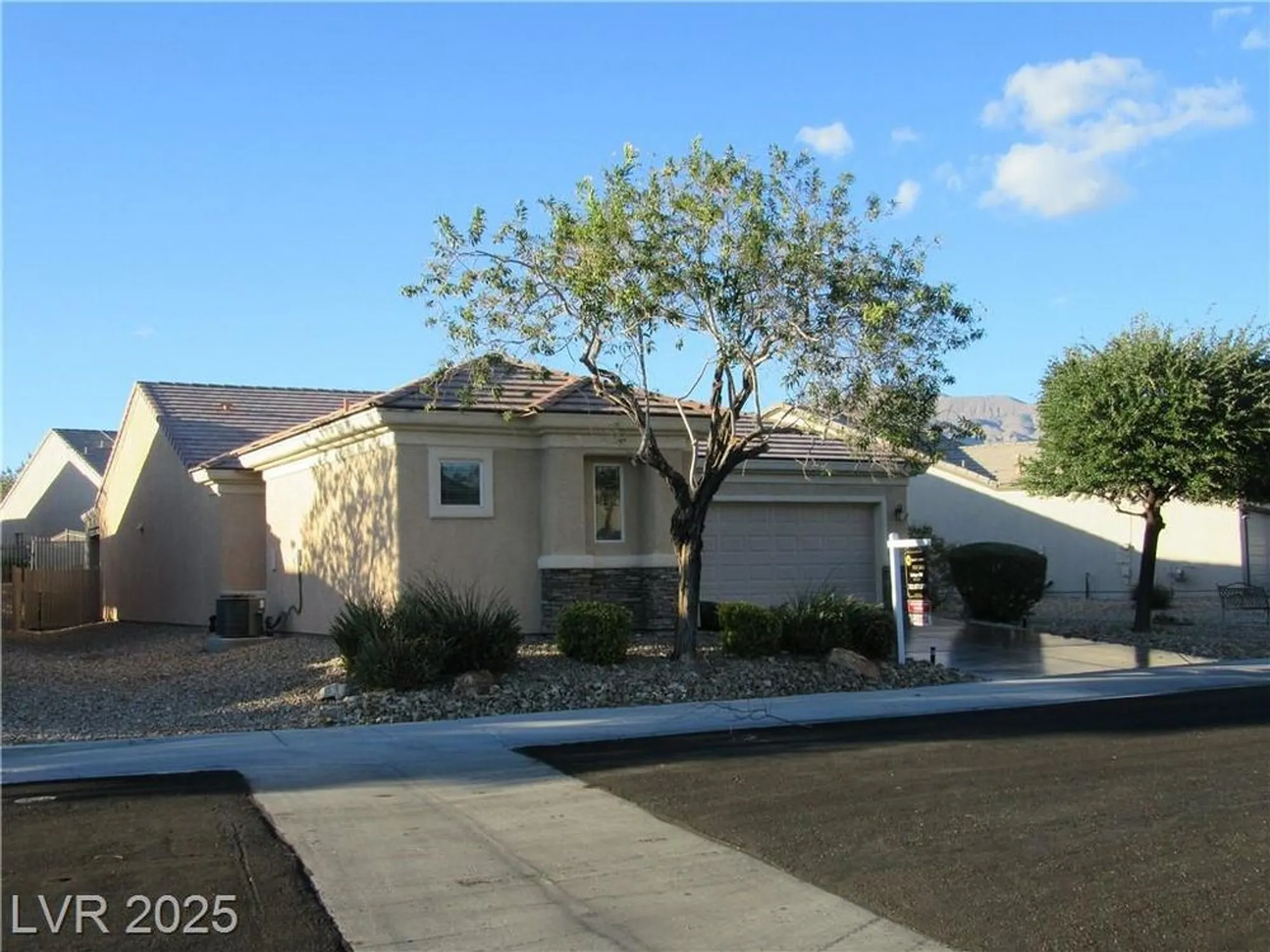 Property Slideshow image 6 of 37 | 7749 pine warbler way, North Las Vegas, NV, 89084