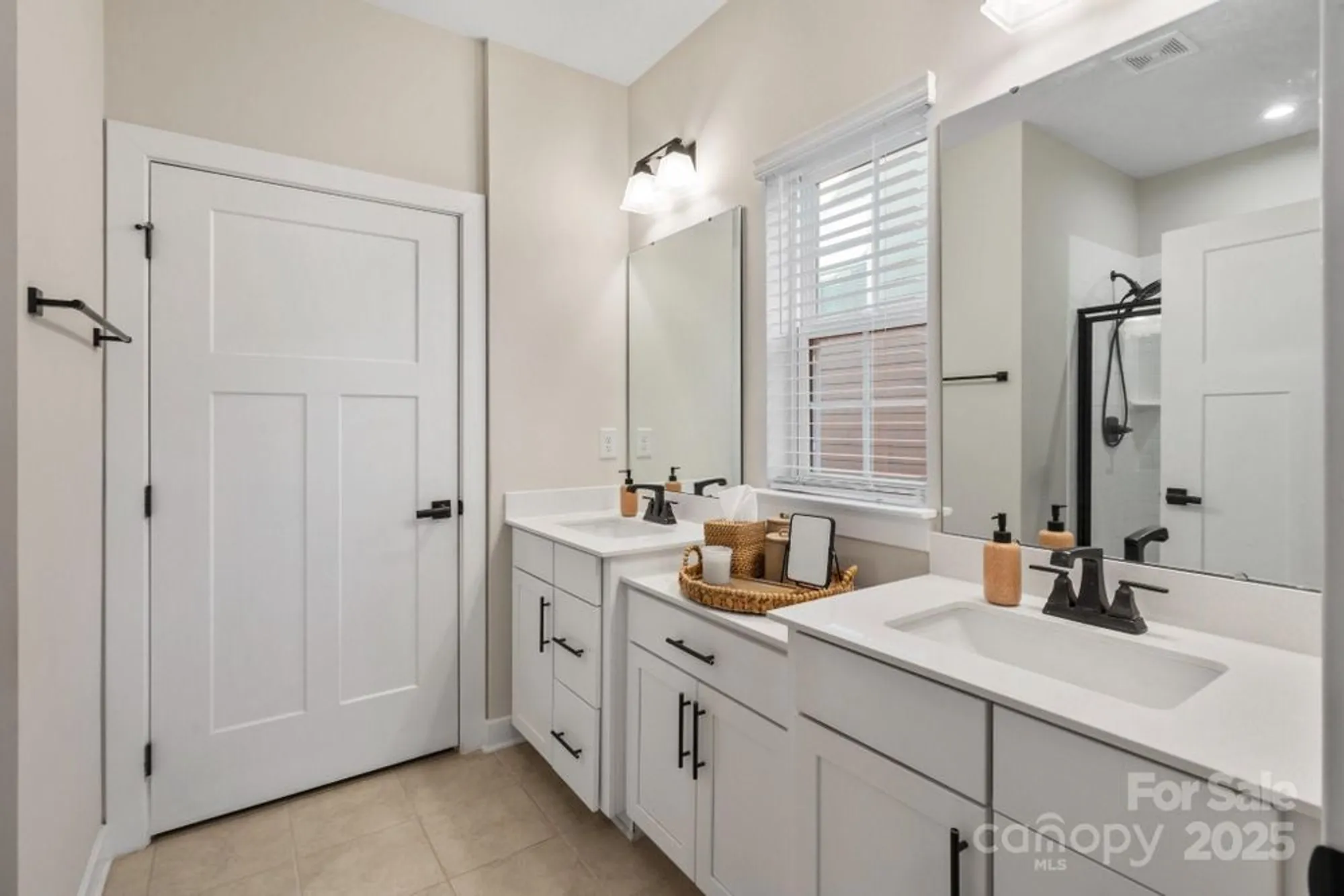 Property Slideshow image 25 of 47 | 5066 summer surprise ln, Charlotte, NC, 28215