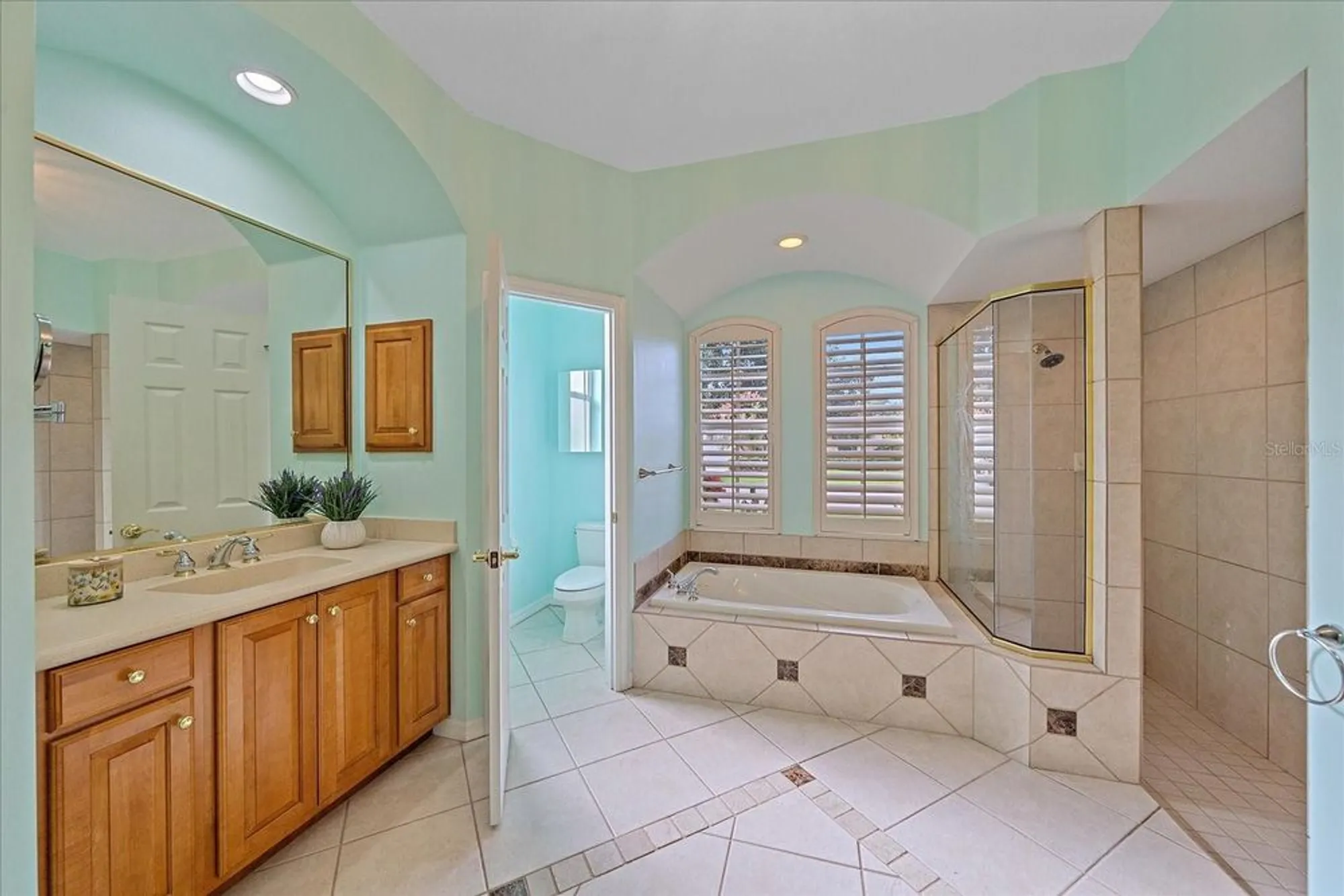 Property Slideshow image 14 of 43 | 6619 pinefeather ct, Bradenton, FL, 34203