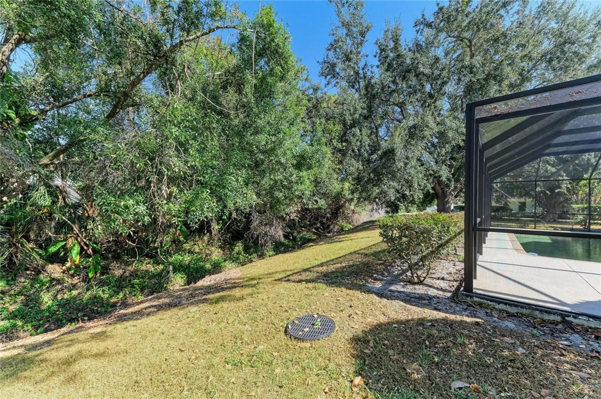 Property Slideshow image 63 of 83 | 5668 country lakes dr, Sarasota, FL, 34243