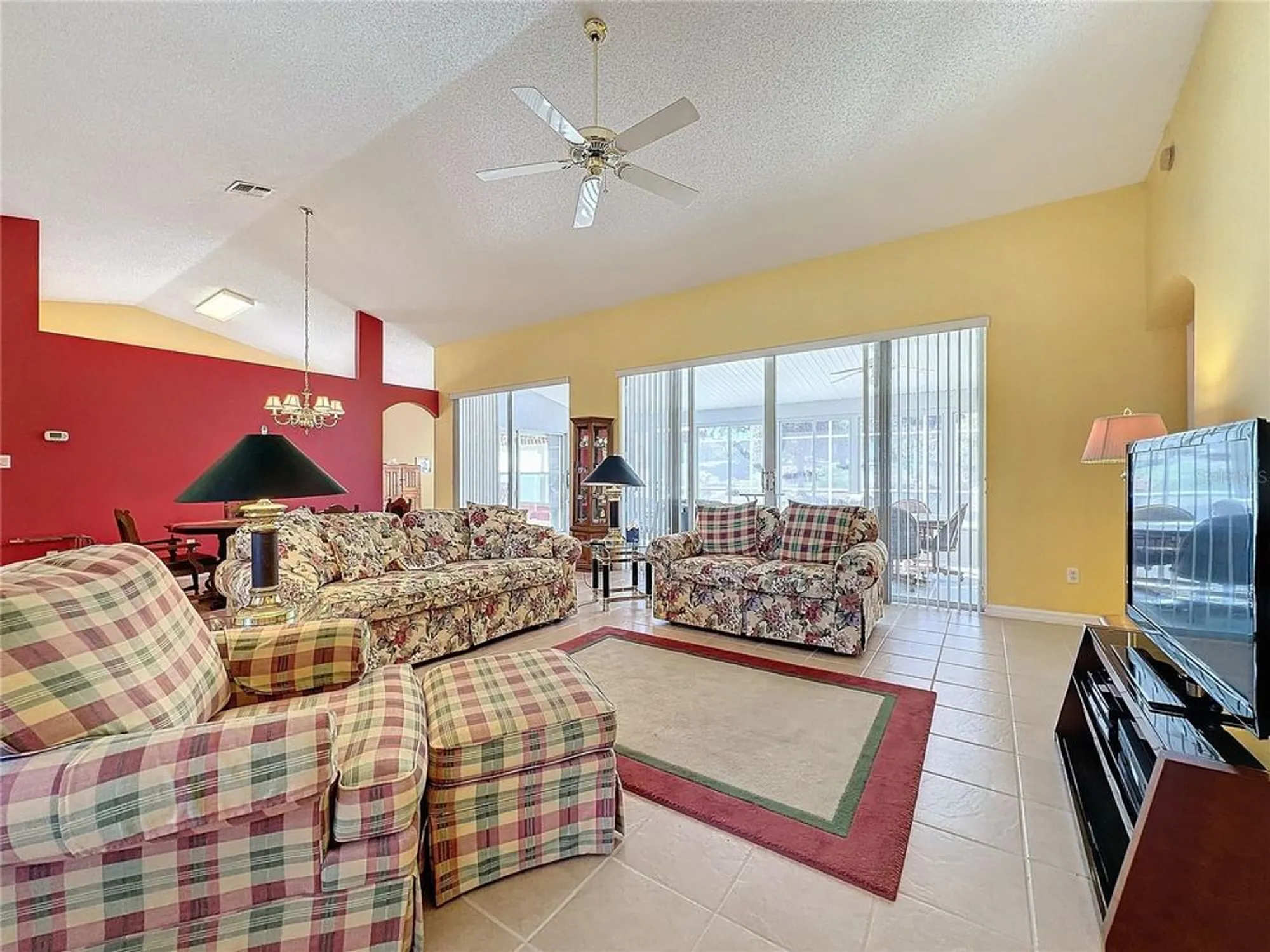Property Slideshow image 6 of 54 | 4634 summerbridge cir, Leesburg, FL, 34748