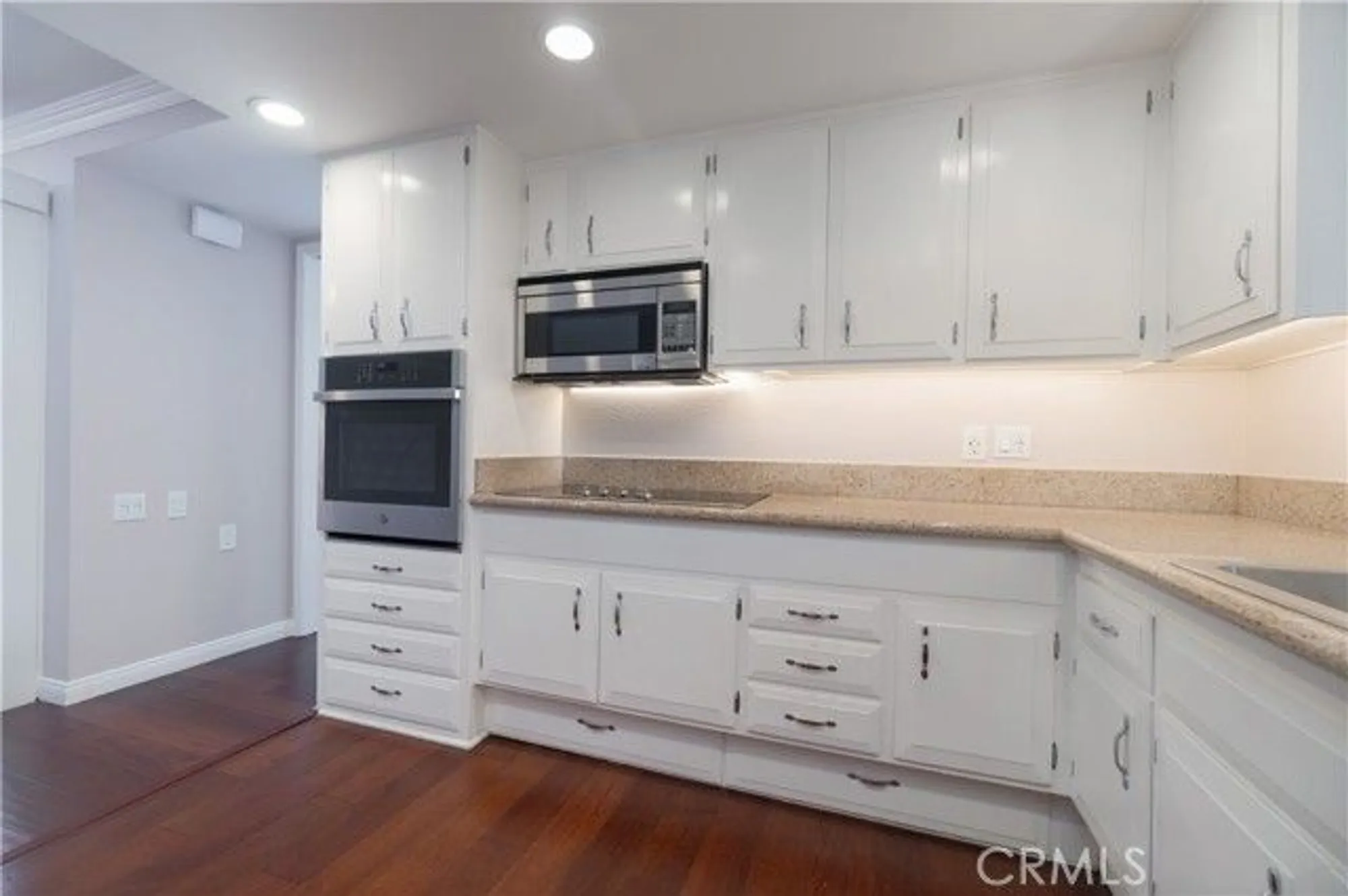 Property Slideshow image 11 of 25 | 394 avenida castilla f, Laguna Woods, CA, 92637