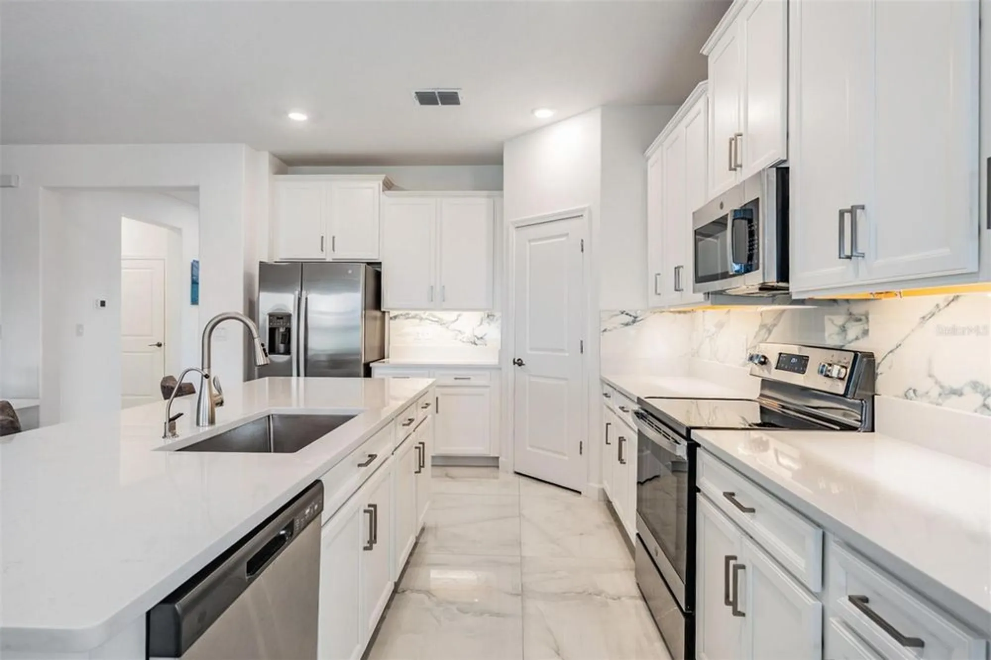 Property Slideshow image 10 of 98 | 10381 tupper cay dr, San Antonio, FL, 33576