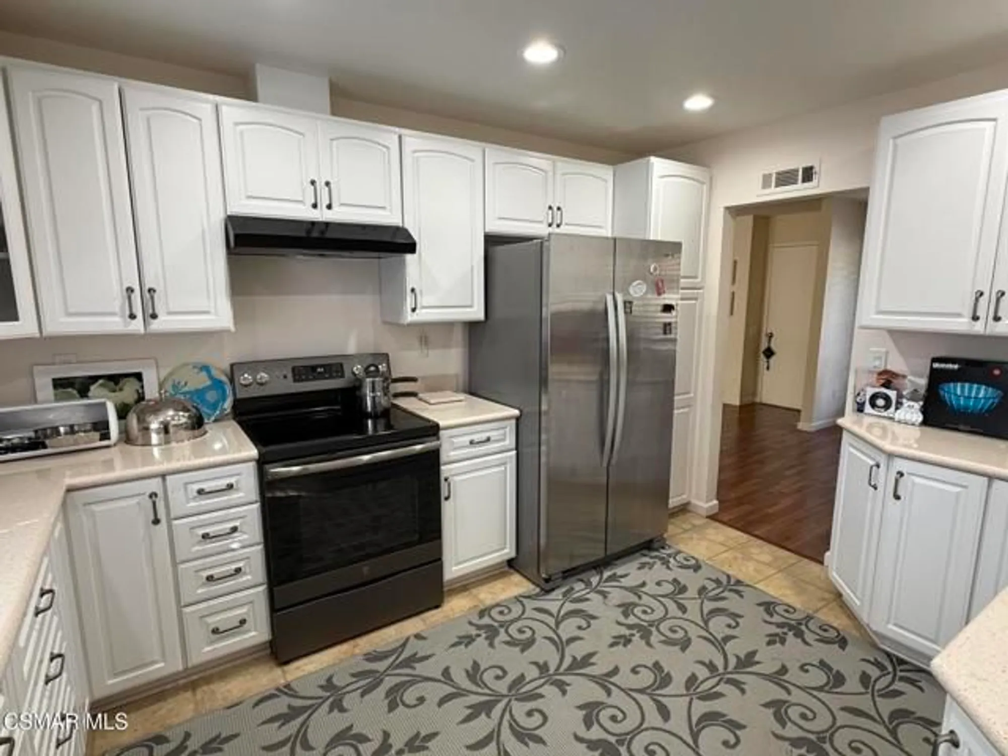 Property Slideshow image 9 of 24 | 25307 village 25, Camarillo, CA, 93012