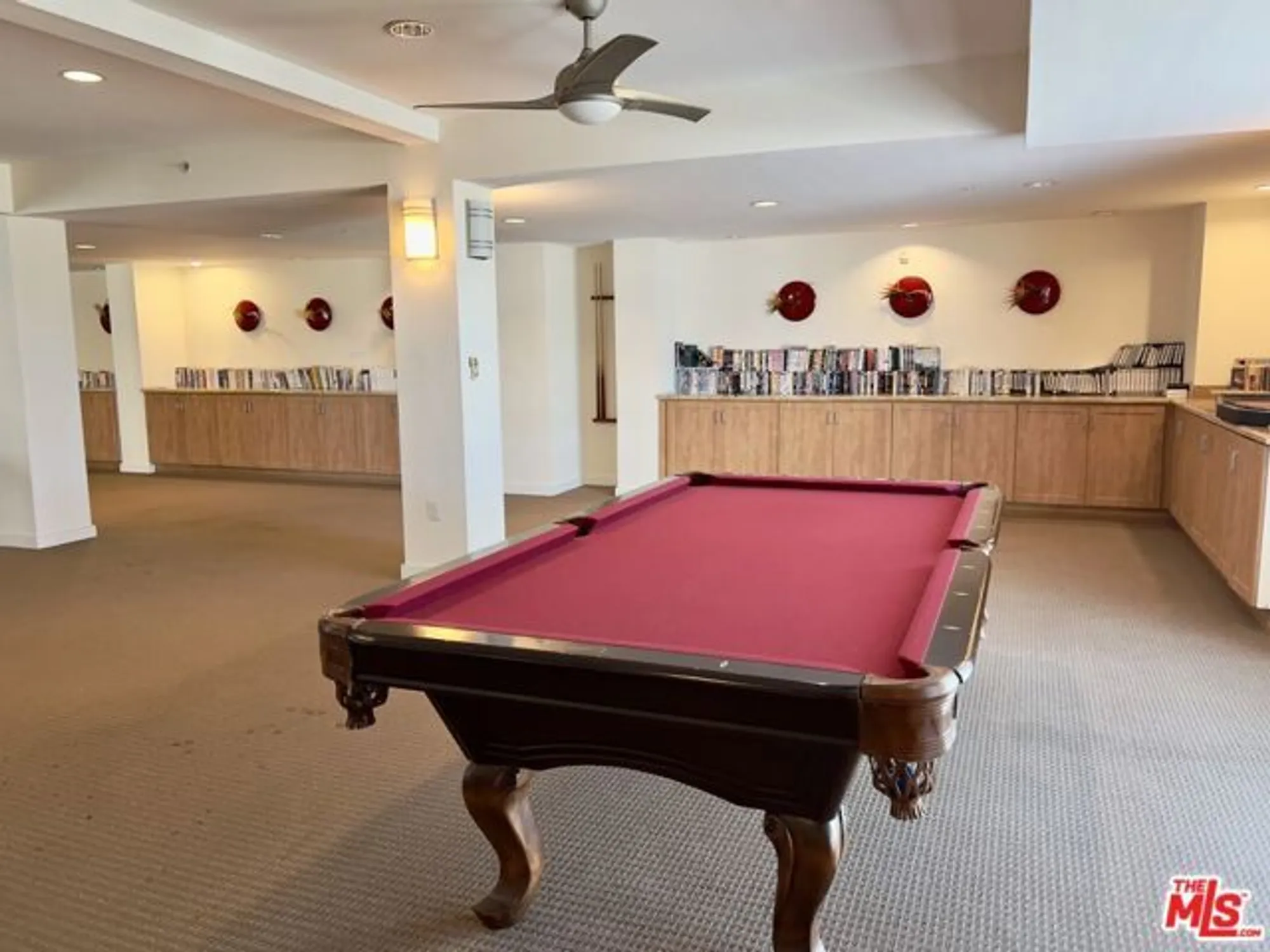 Property Slideshow image 38 of 45 | 267 s san pedro st 221, Los Angeles, CA, 90012