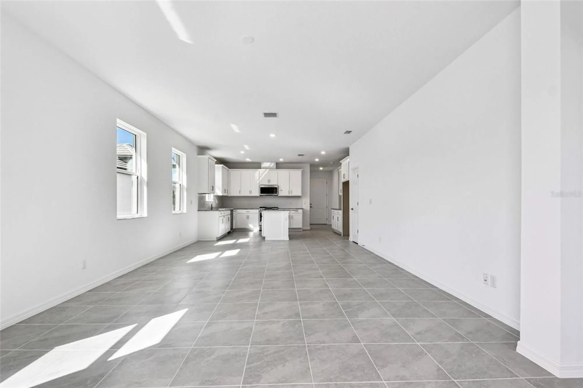 Property Slideshow image 9 of 43 | 18080 cherished loop, Lakewood Ranch, FL, 34211