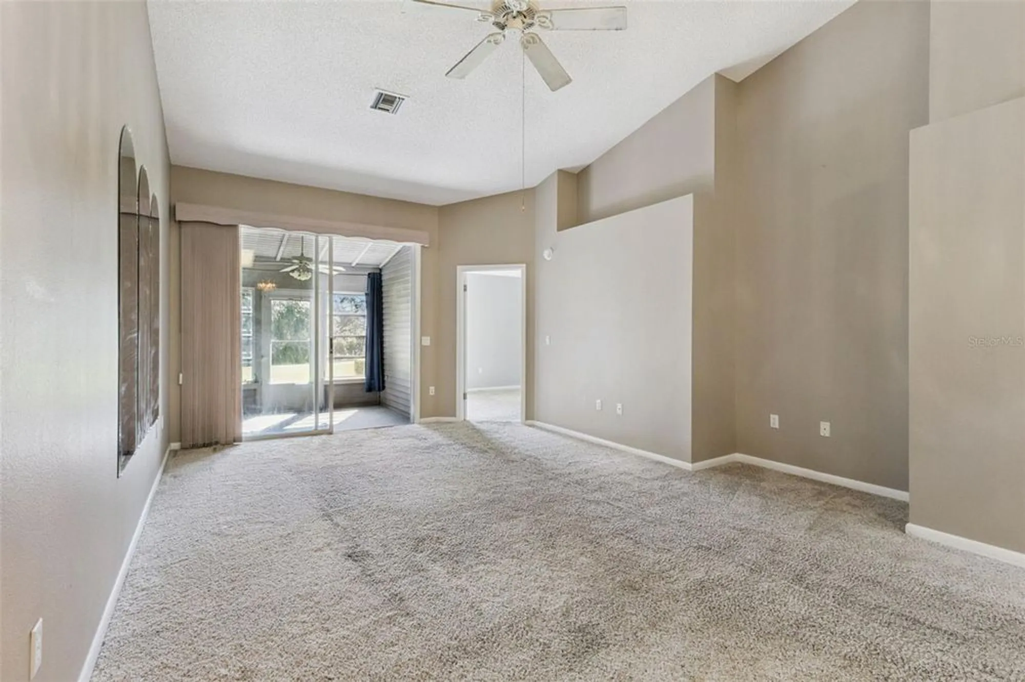 Property Slideshow image 8 of 82 | 26755 cash ct, Leesburg, FL, 34748