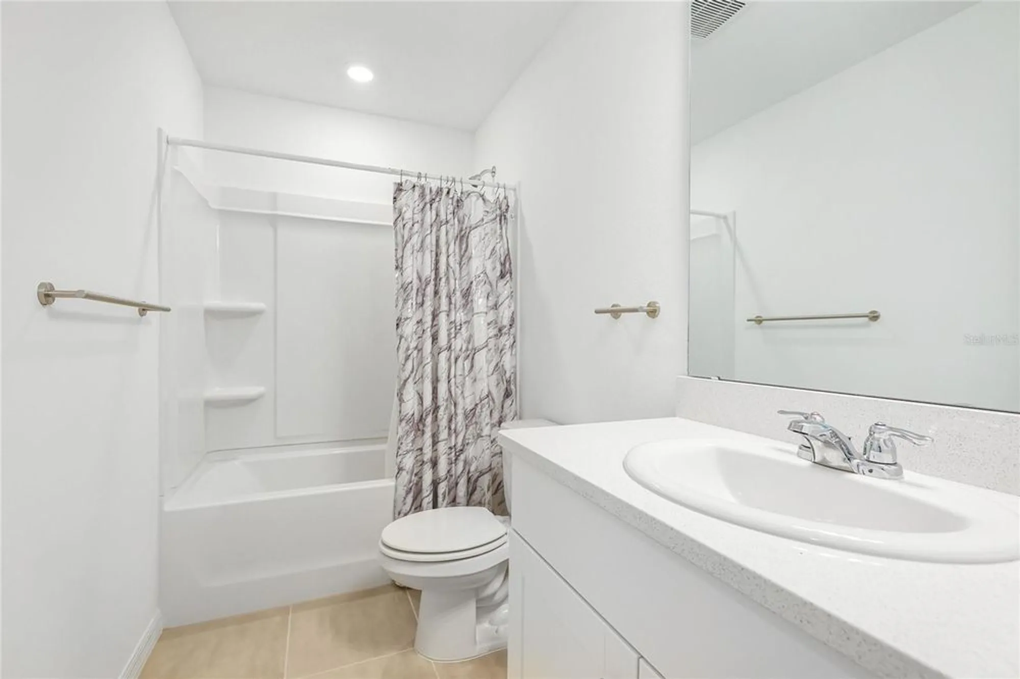 Property Slideshow image 17 of 26 | 3039 novara ln, Bradenton, FL, 34211