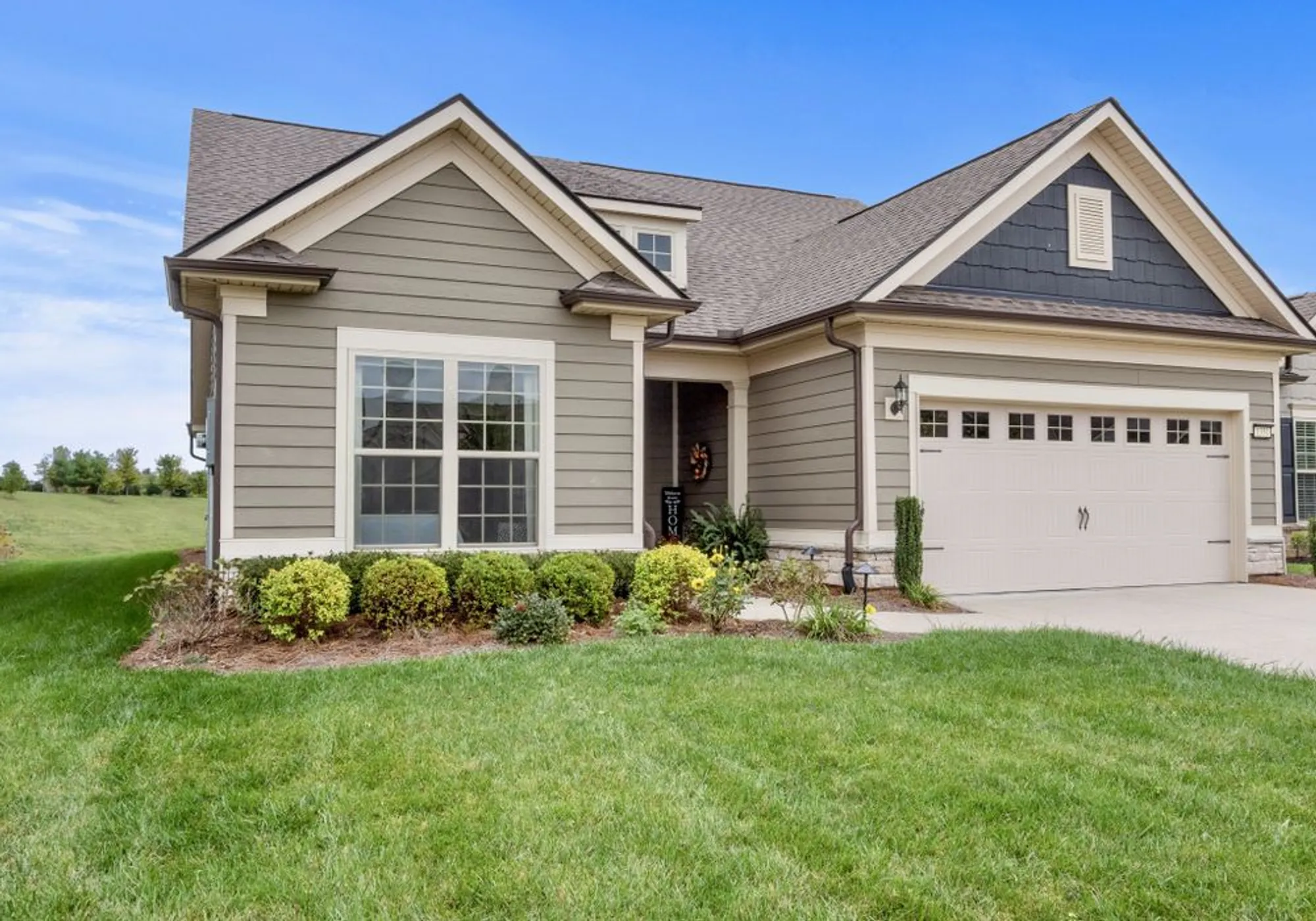 Property Slideshow image 5 of 61 | 1331 madison ln, Spring Hill, TN, 37174