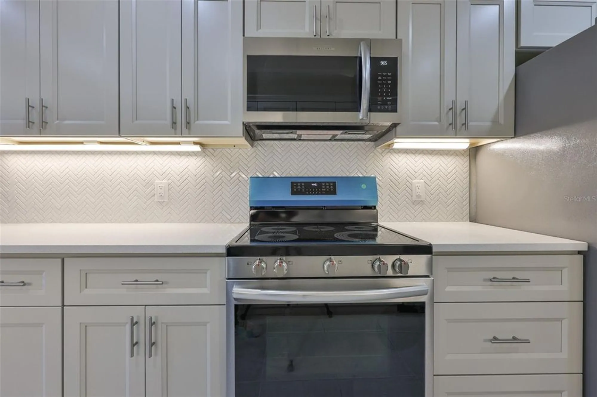 Property Slideshow image 5 of 25 | 439 boca ciega point blvd n, St Petersburg, FL, 33708