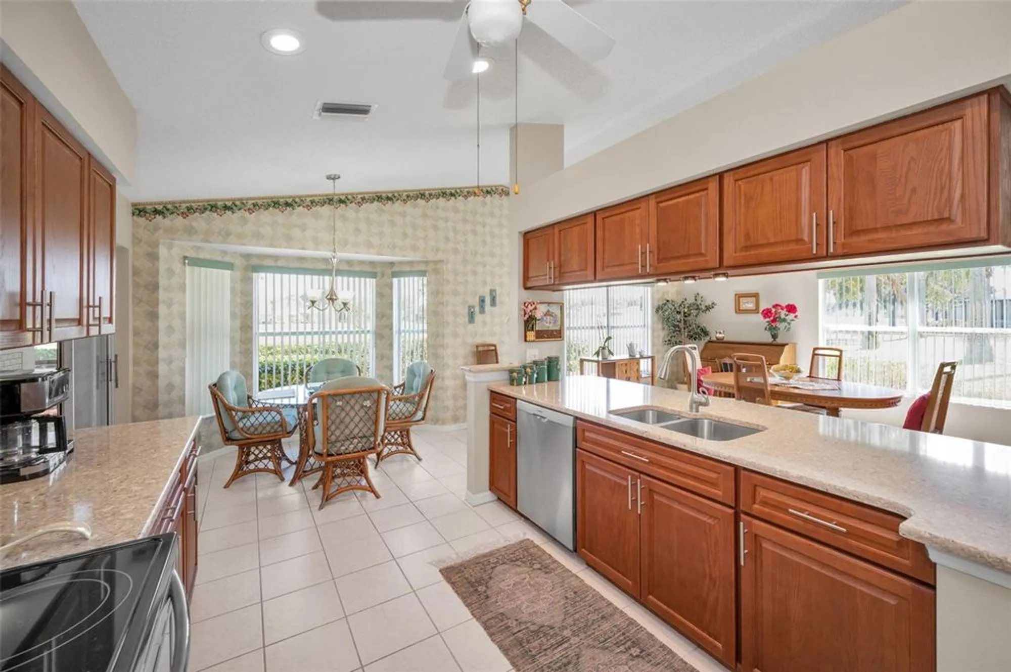 Property Slideshow image 23 of 100 | 1136 almondwood dr, Trinity, FL, 34655