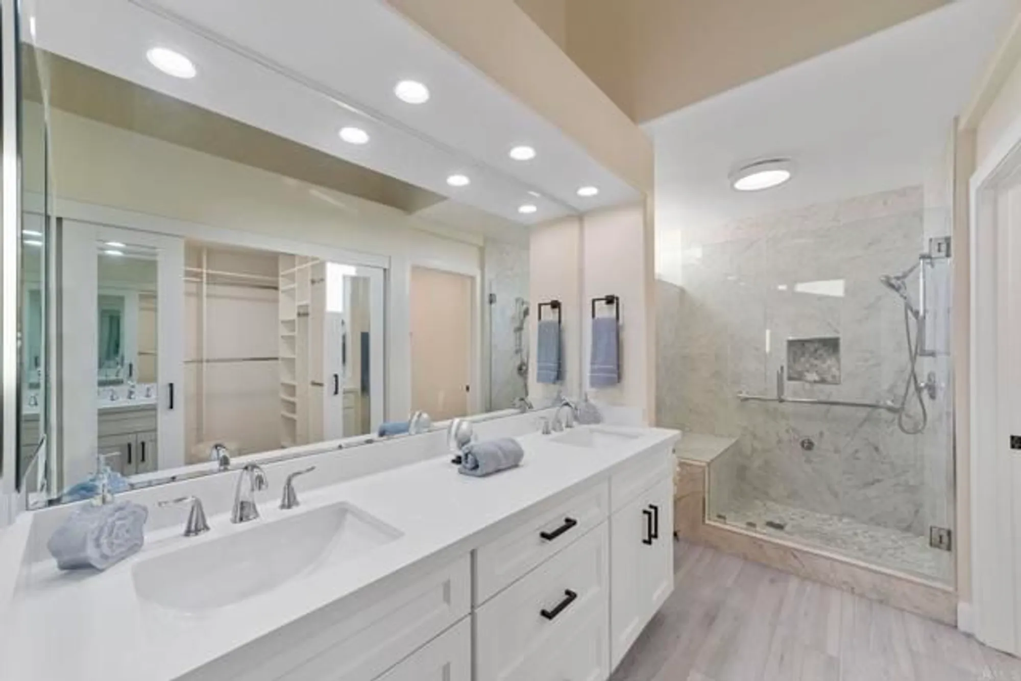 Property Slideshow image 25 of 72 | 4634 cordoba way, Oceanside, CA, 92056