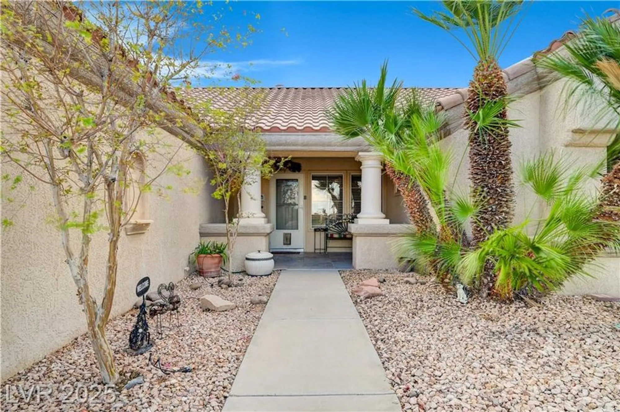 Property Slideshow image 6 of 69 | 3033 merimar dr, Las Vegas, NV, 89134